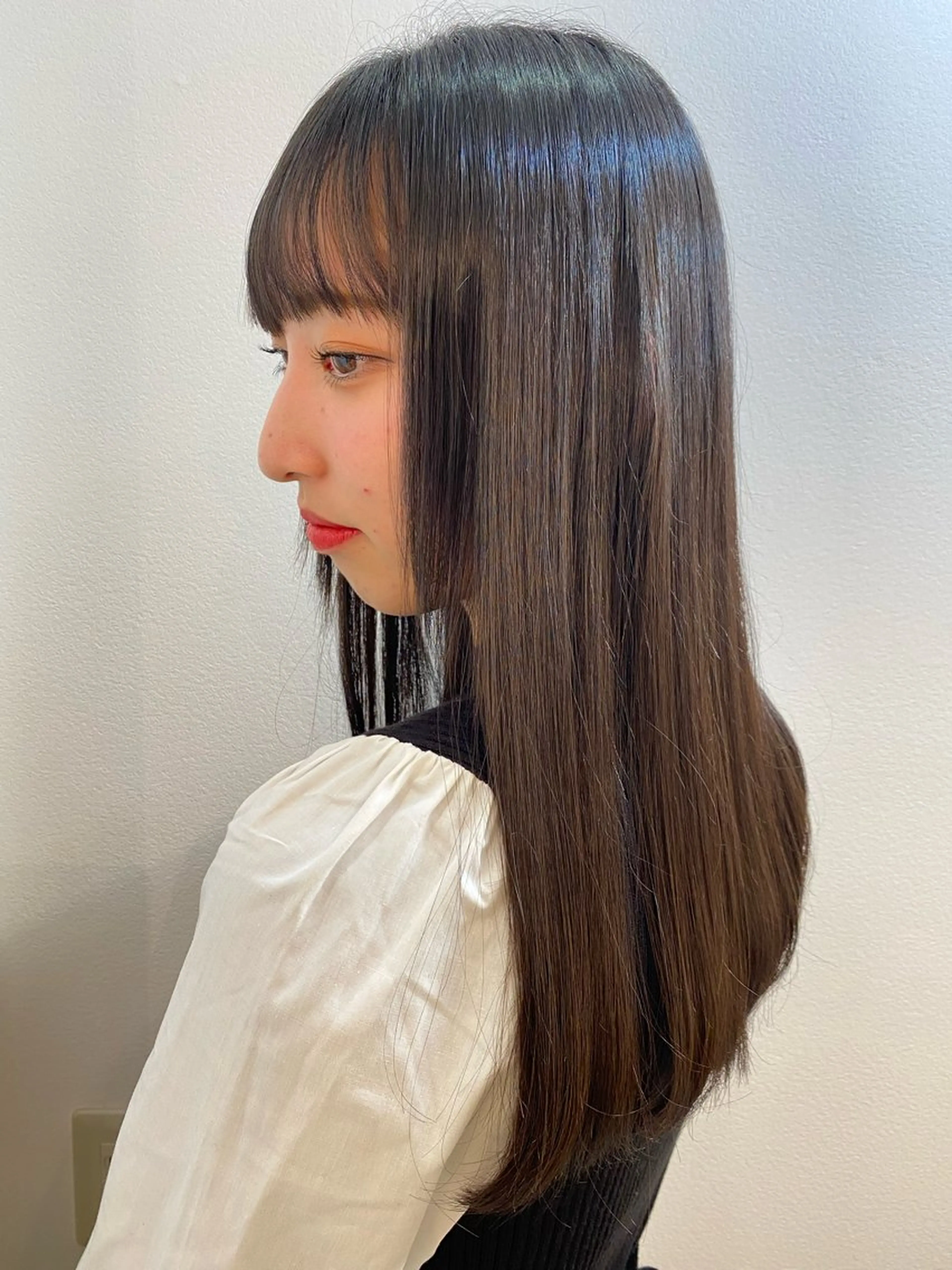 《乾かすだけで朝ラク🧚》するんと前髪ストレート+カットの写真