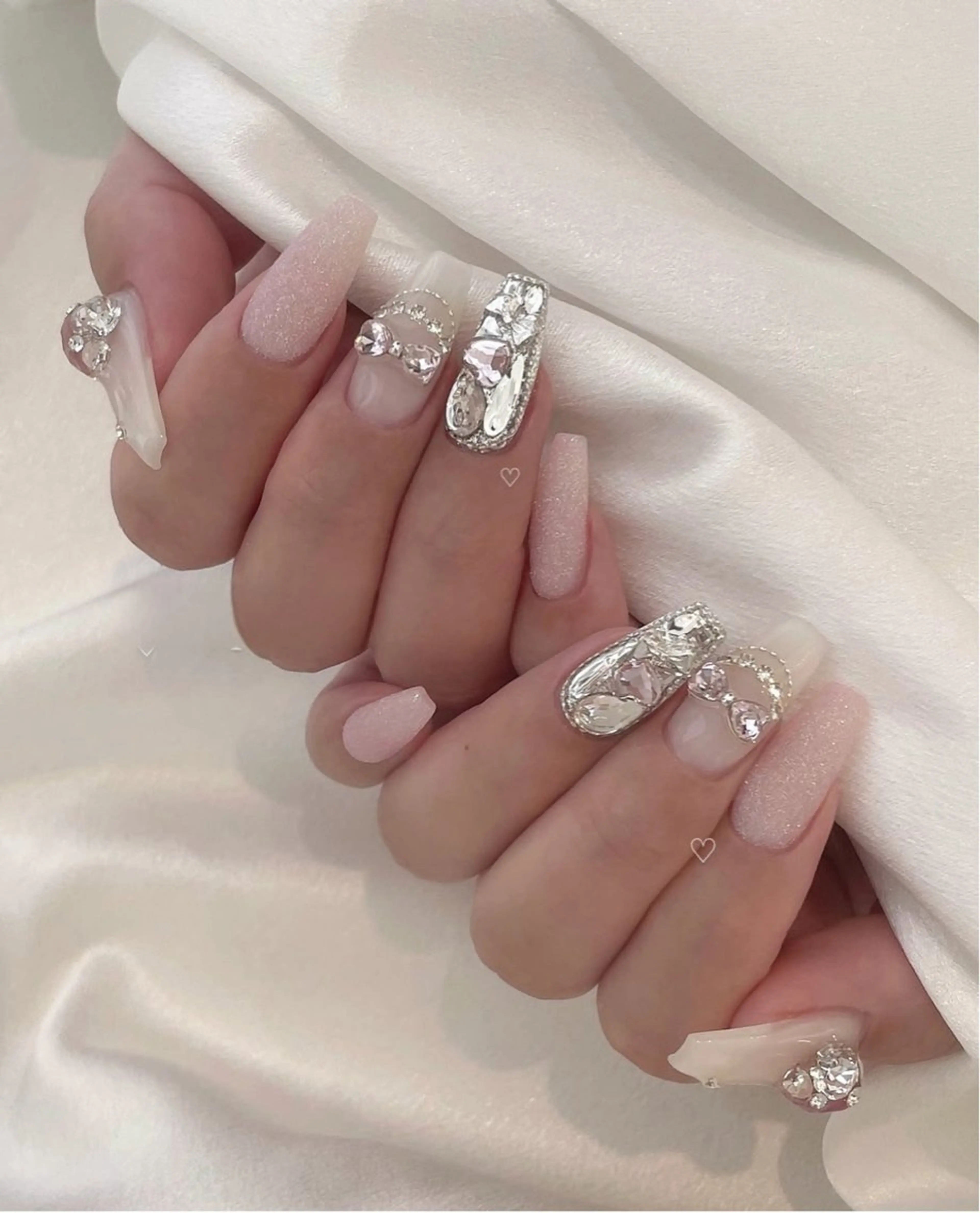 ネイル フラッシュネイル フレンチネイル グラデーション キラキラネイル 韓国ネイル ハンドネイル rina nailのネイルデザイン