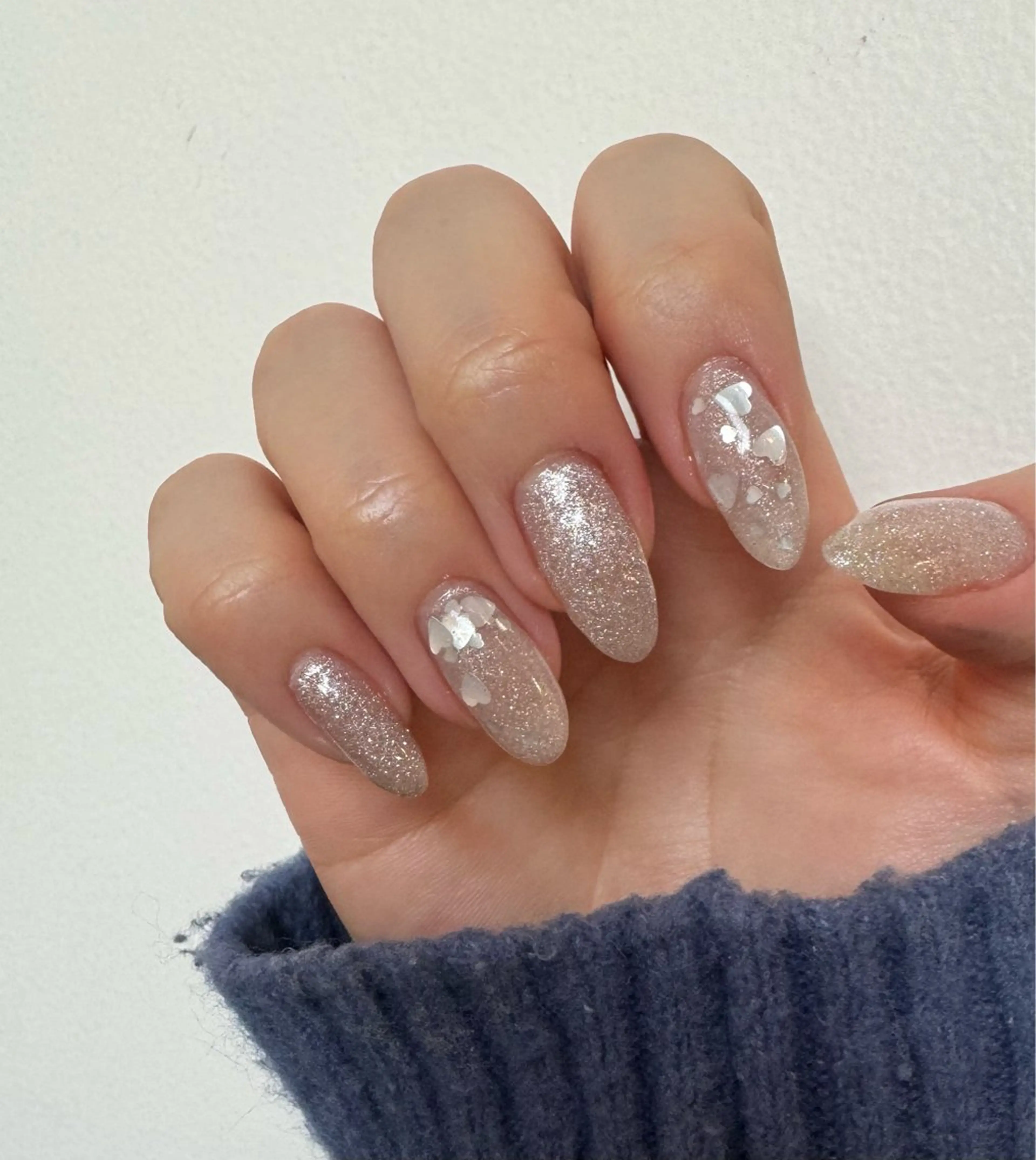 ネイル 藤井 里緒奈のネイルデザイン