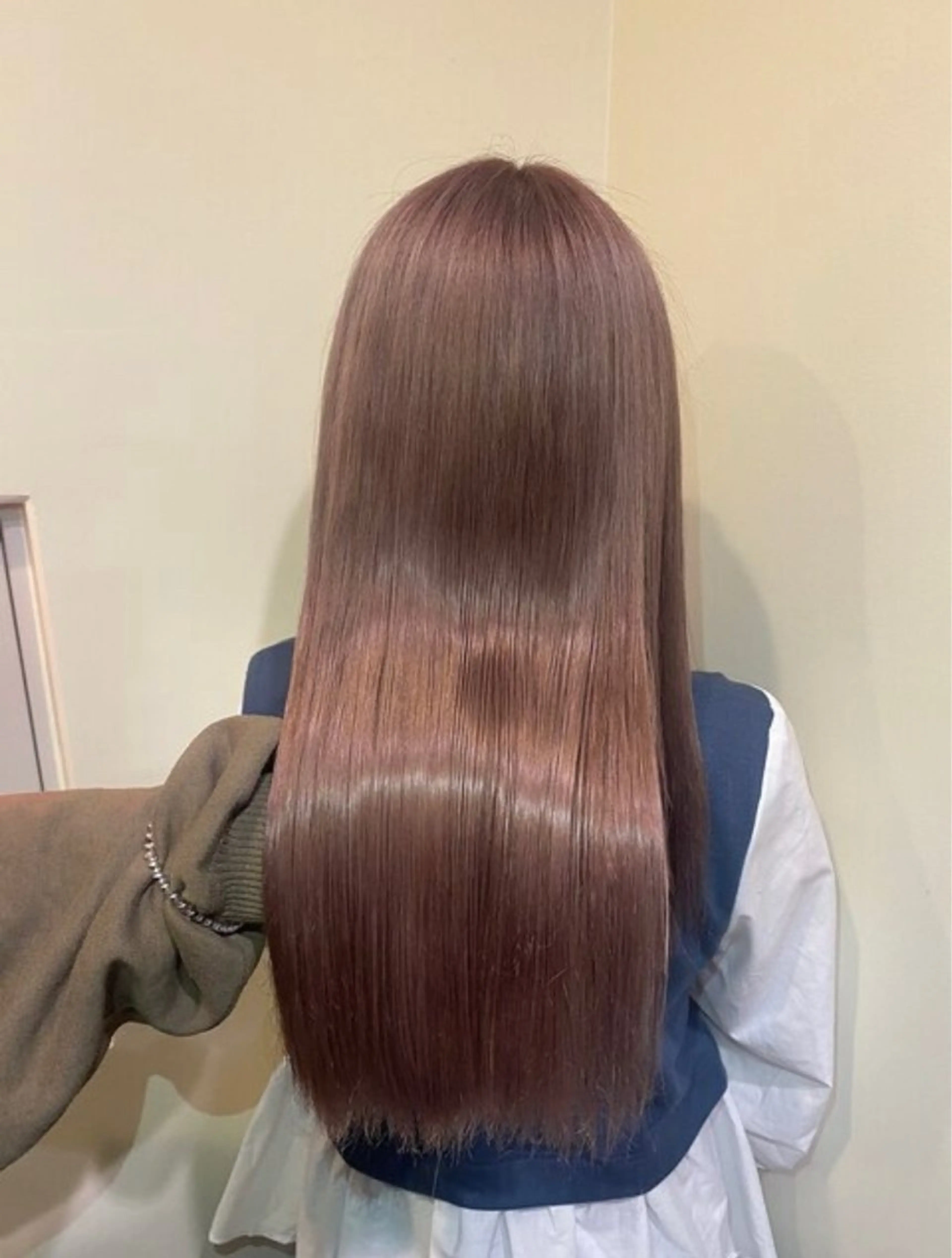 カラー ヘアカラー 艶髪🥣透明感カラー 🫧前田奈津実のヘアスタイル