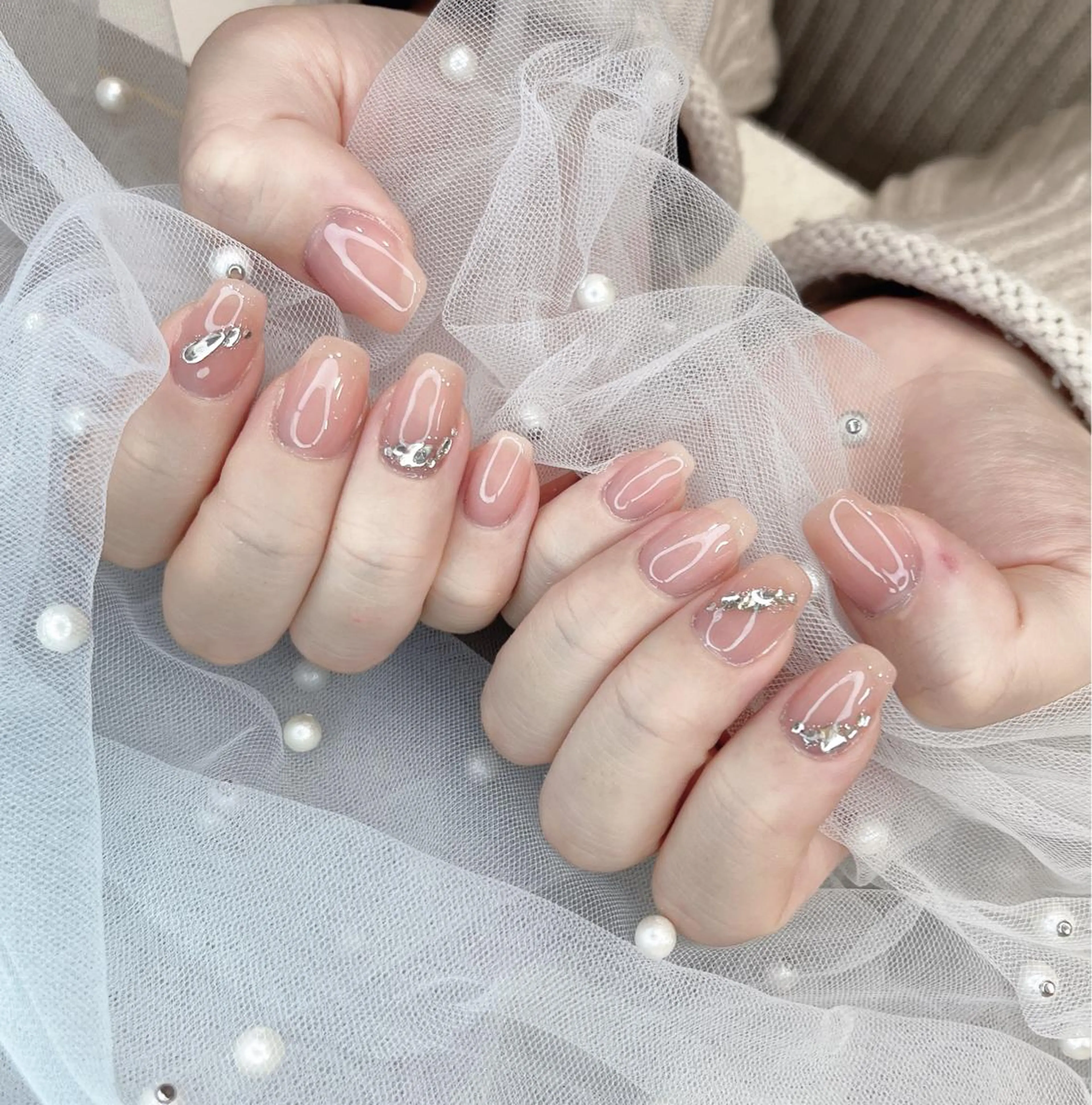 ネイル ストーンネイル ハンドネイル ハンドケア Moci Nail Salonのネイルデザイン