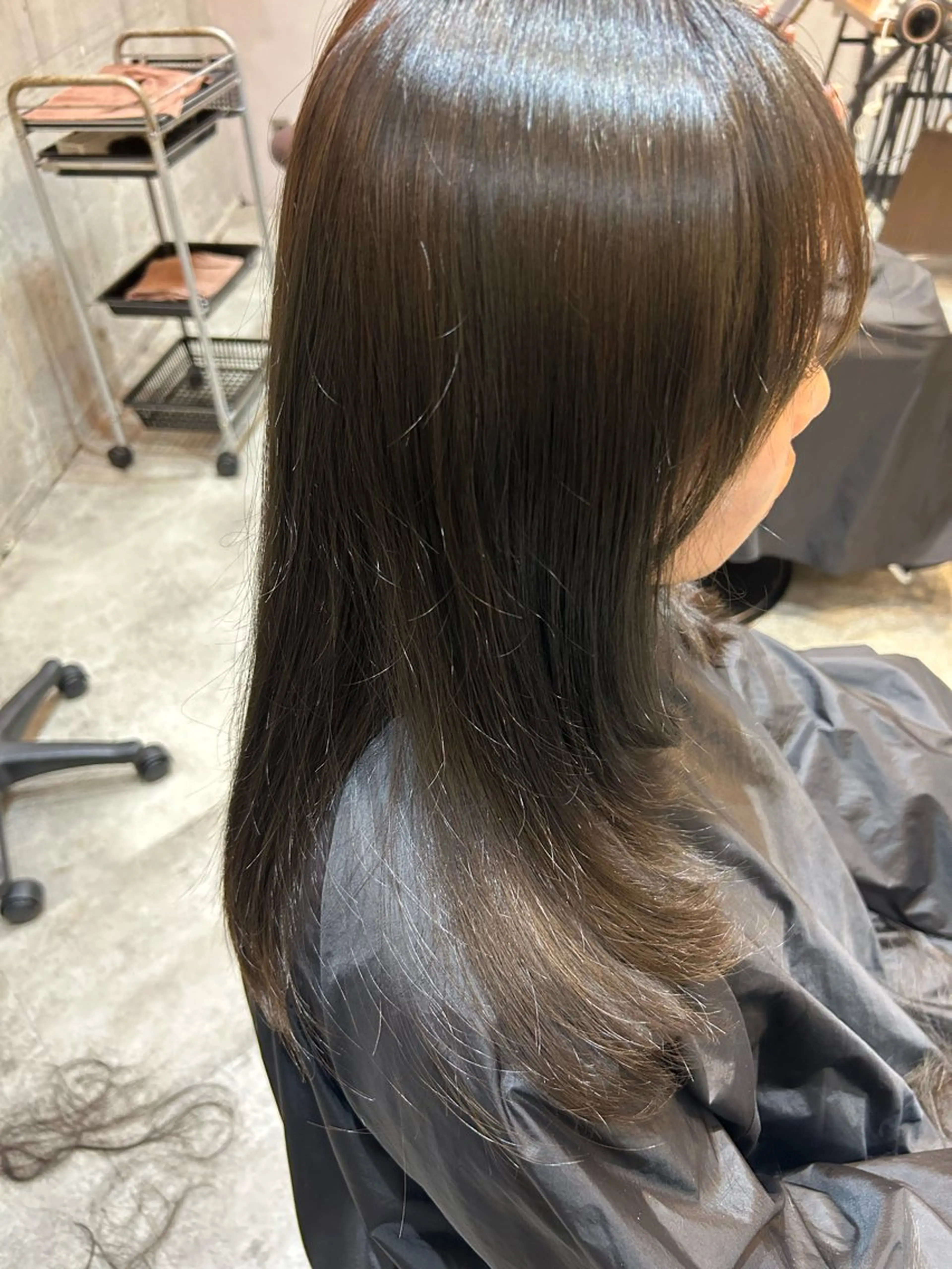 ロング レイヤーカット 竹川菜海 レイヤーカットのヘアスタイル