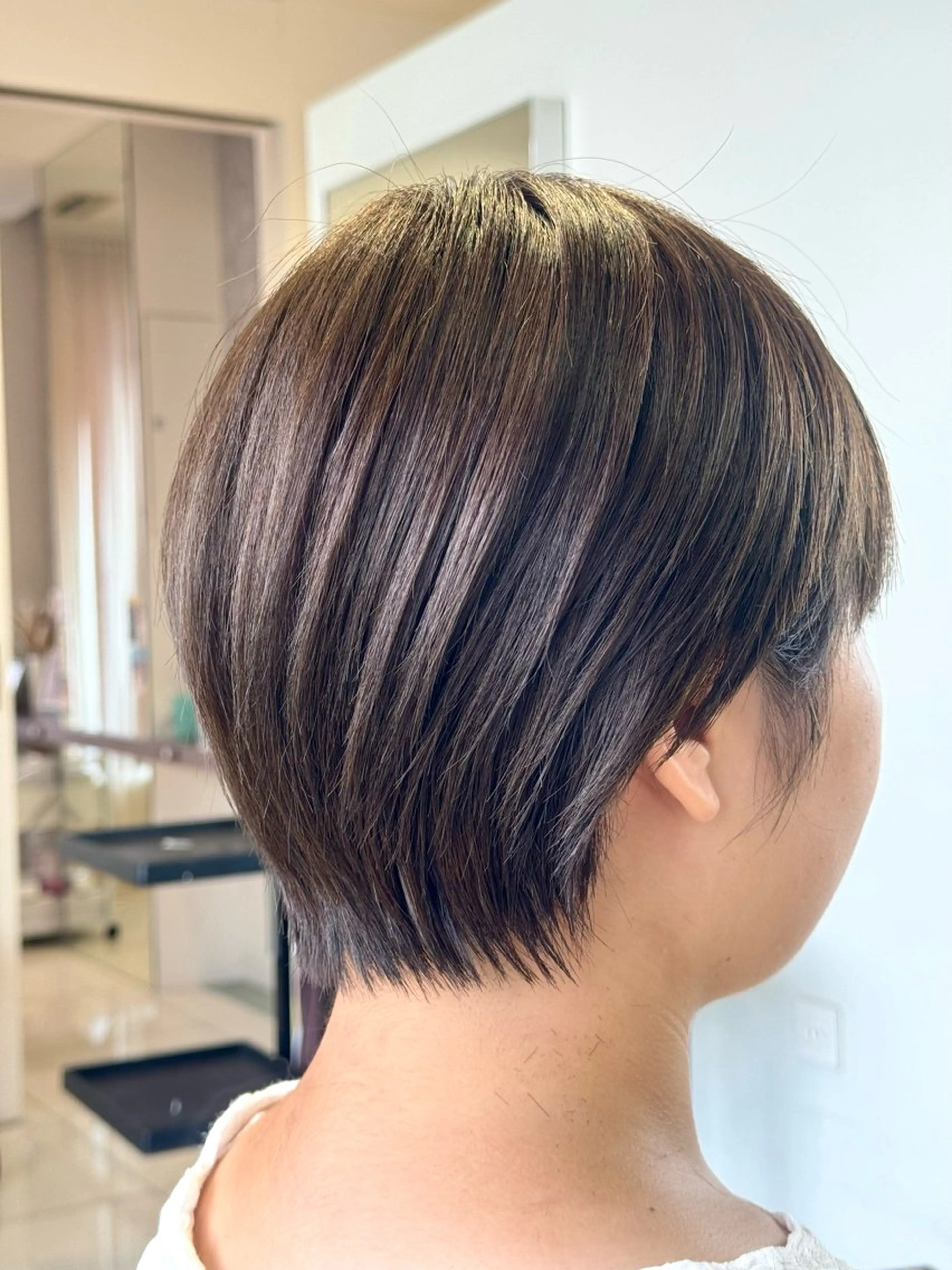 ショート カラー ベージュカラー ブラウンカラー ブラウンベージュ 暖色/レイヤーカット /艶髪/髪質改善/のマツエク・マツパデザイン