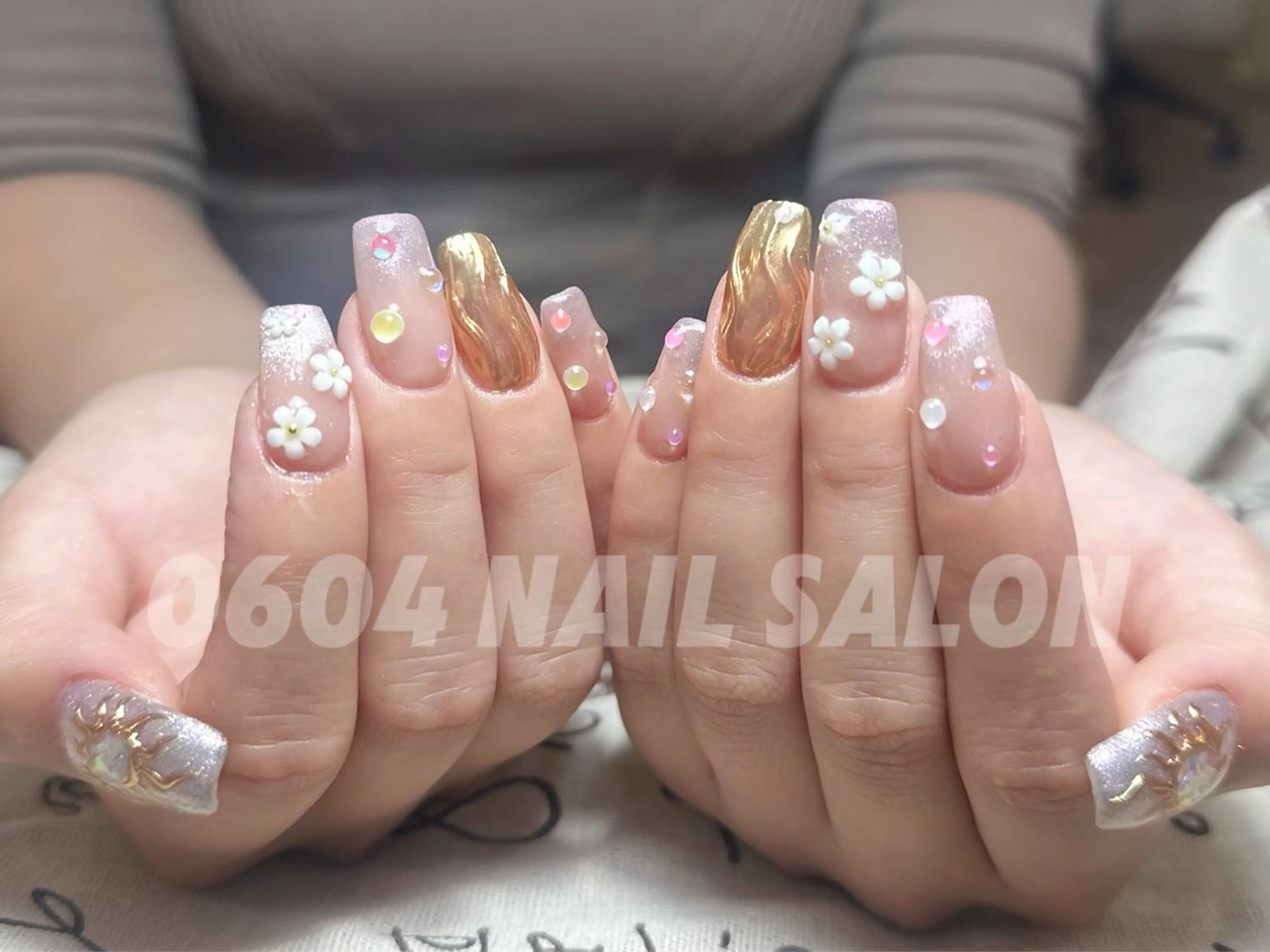 ネイル ishiro 🍂のネイルデザイン