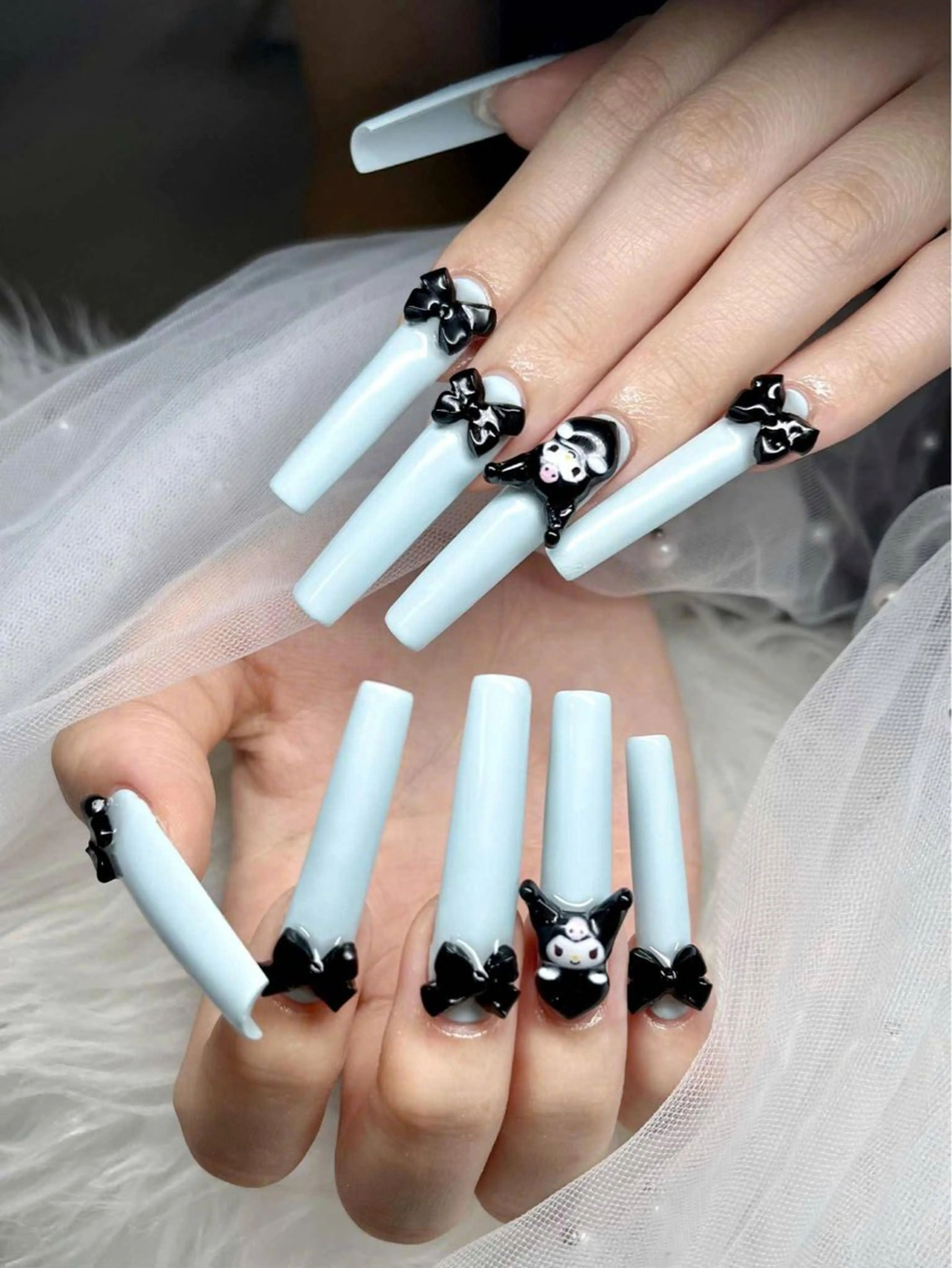 ネイル オーロラネイル フレンチネイル ジェルネイル ハロウィン キラキラネイル ハンドネイル H.baby Nail Salonのネイルデザイン