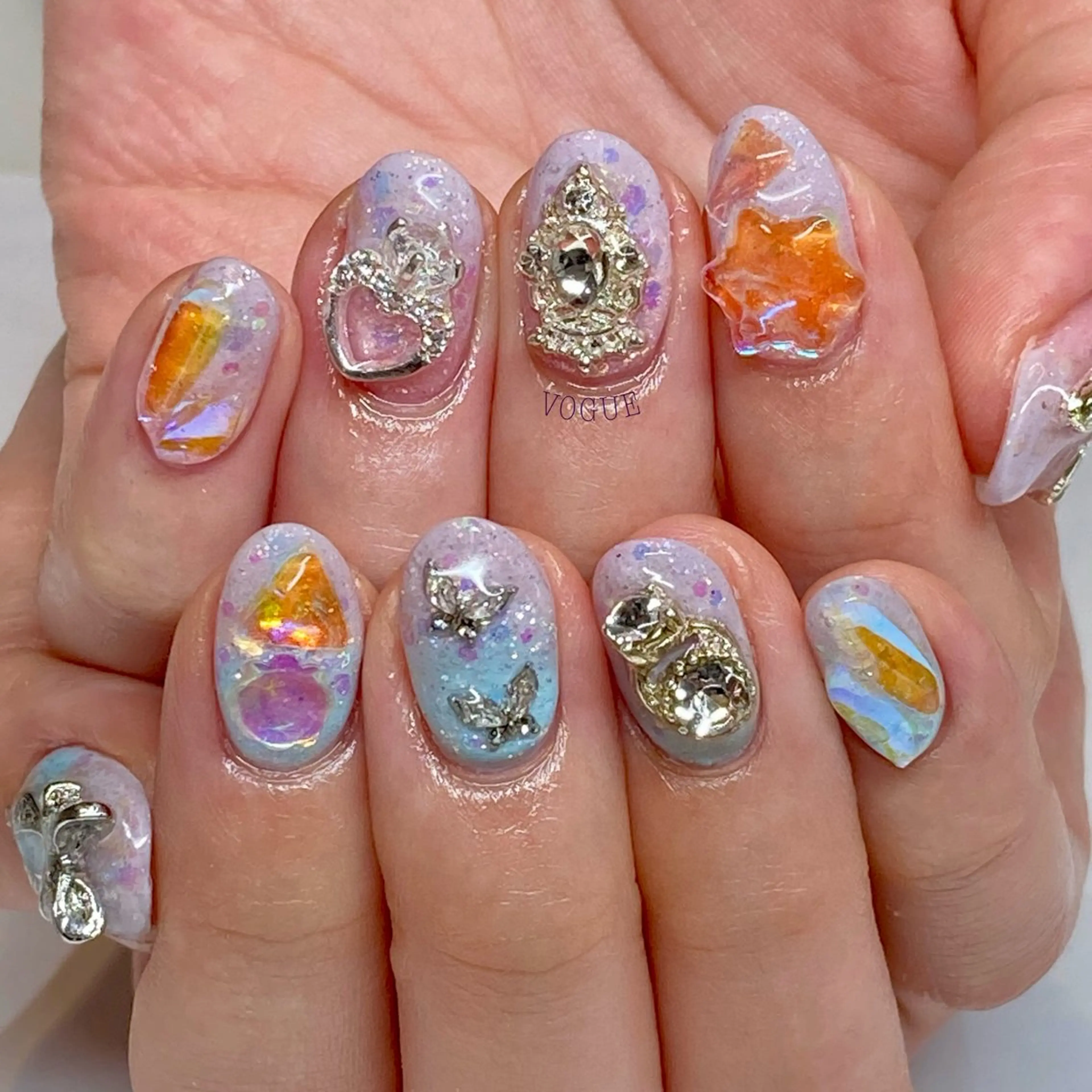 ネイル ハンドネイル VOGUE ×SWANのネイルデザイン