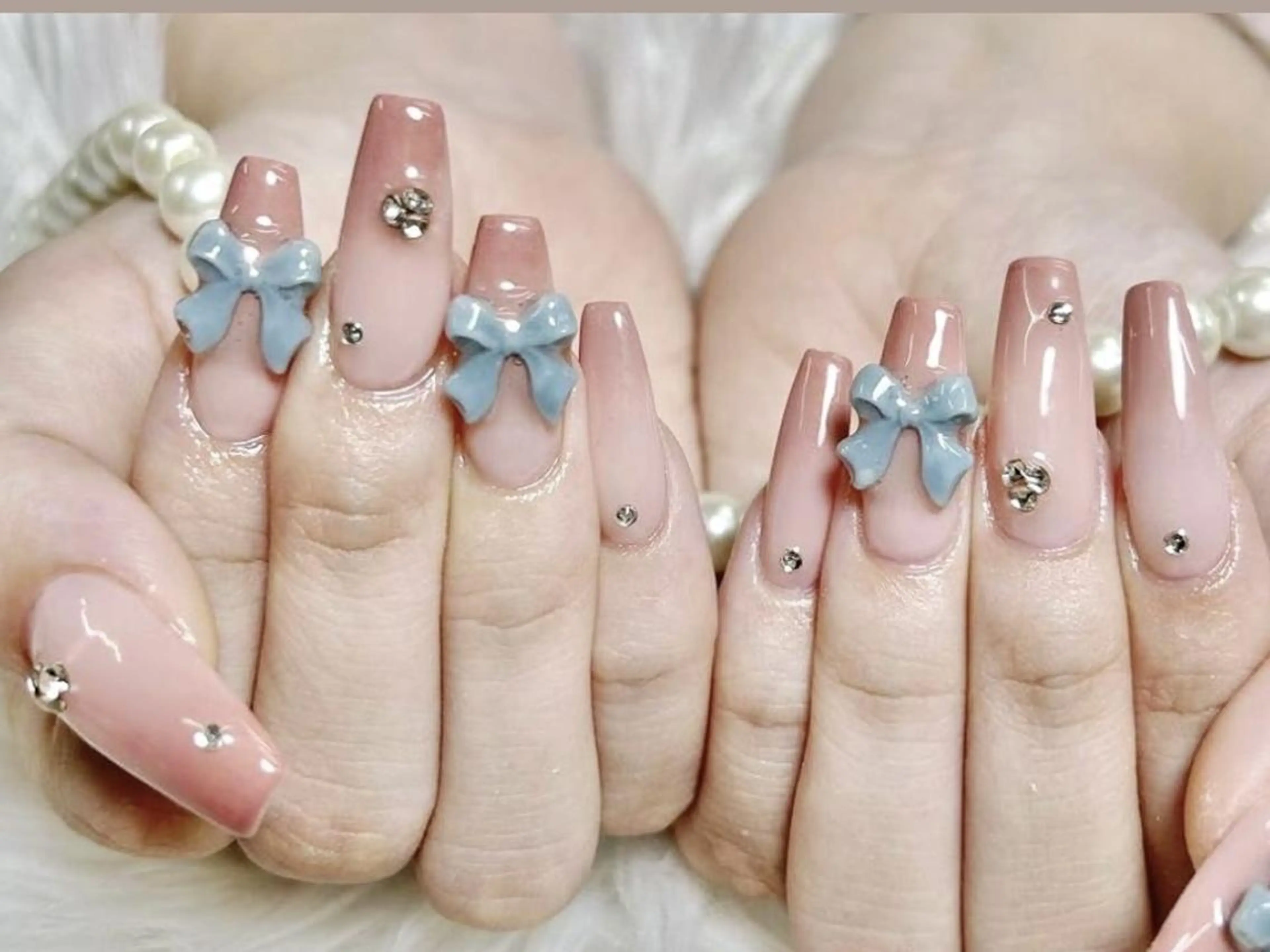 メンズ ネイル アートネイル フレンチネイル ジェルネイル キラキラネイル パラジェル Bloom kabukiのネイルデザイン