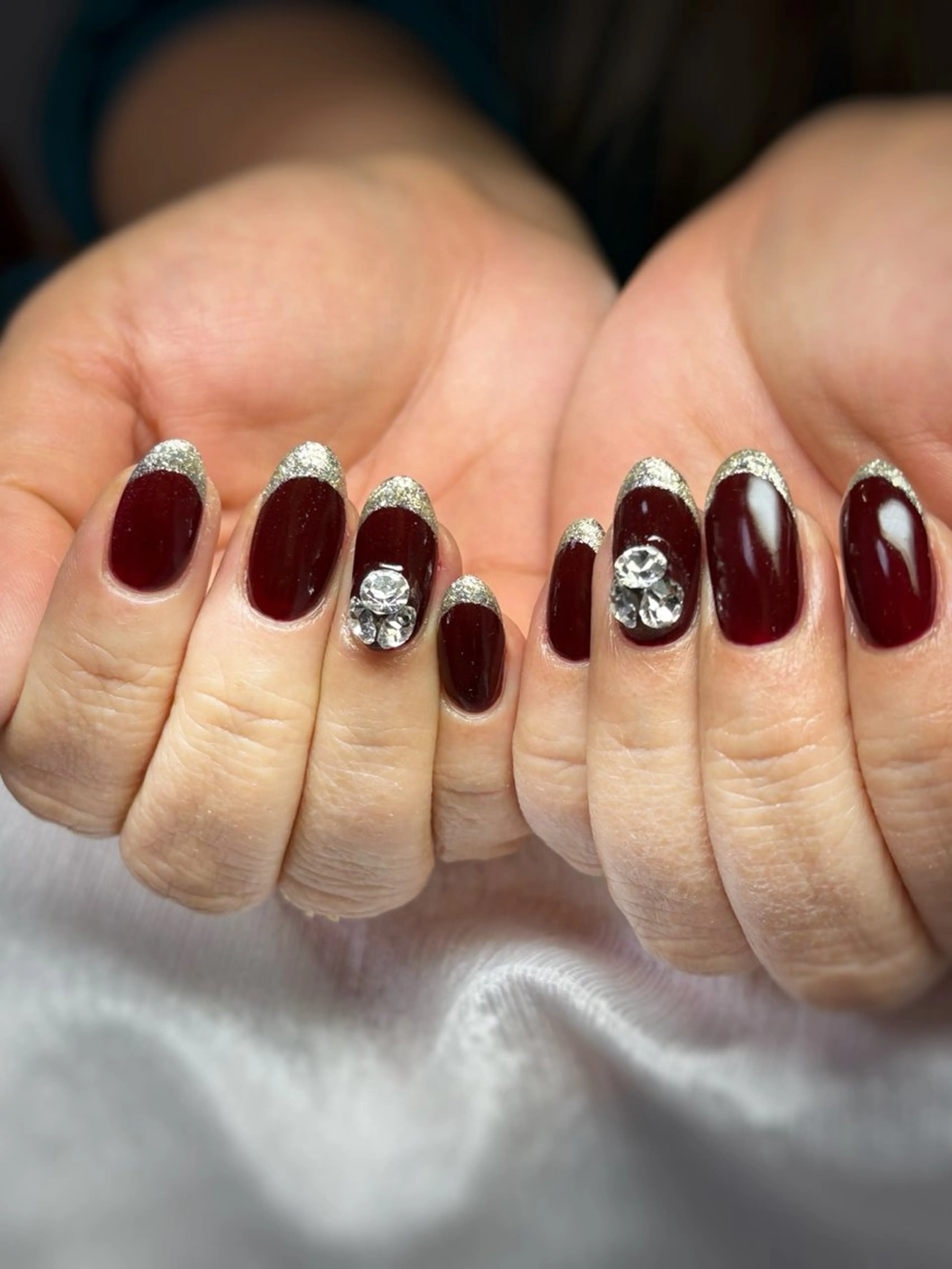 ネイル ボルドー フレンチネイル ゴールド ハンドネイル nail ayacaのネイルデザイン