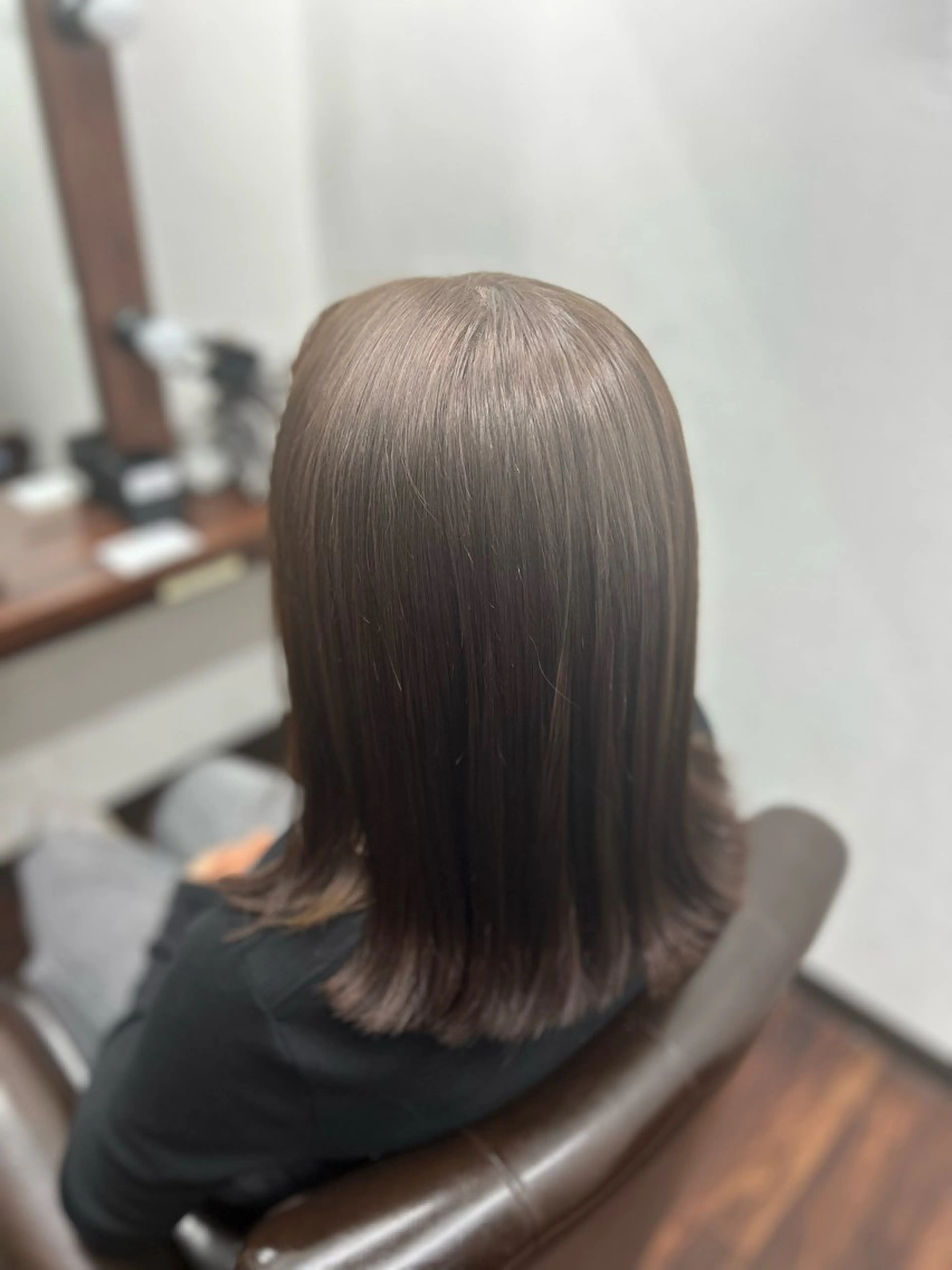 ミディアム カラー 鈴木 アメリのヘアスタイル