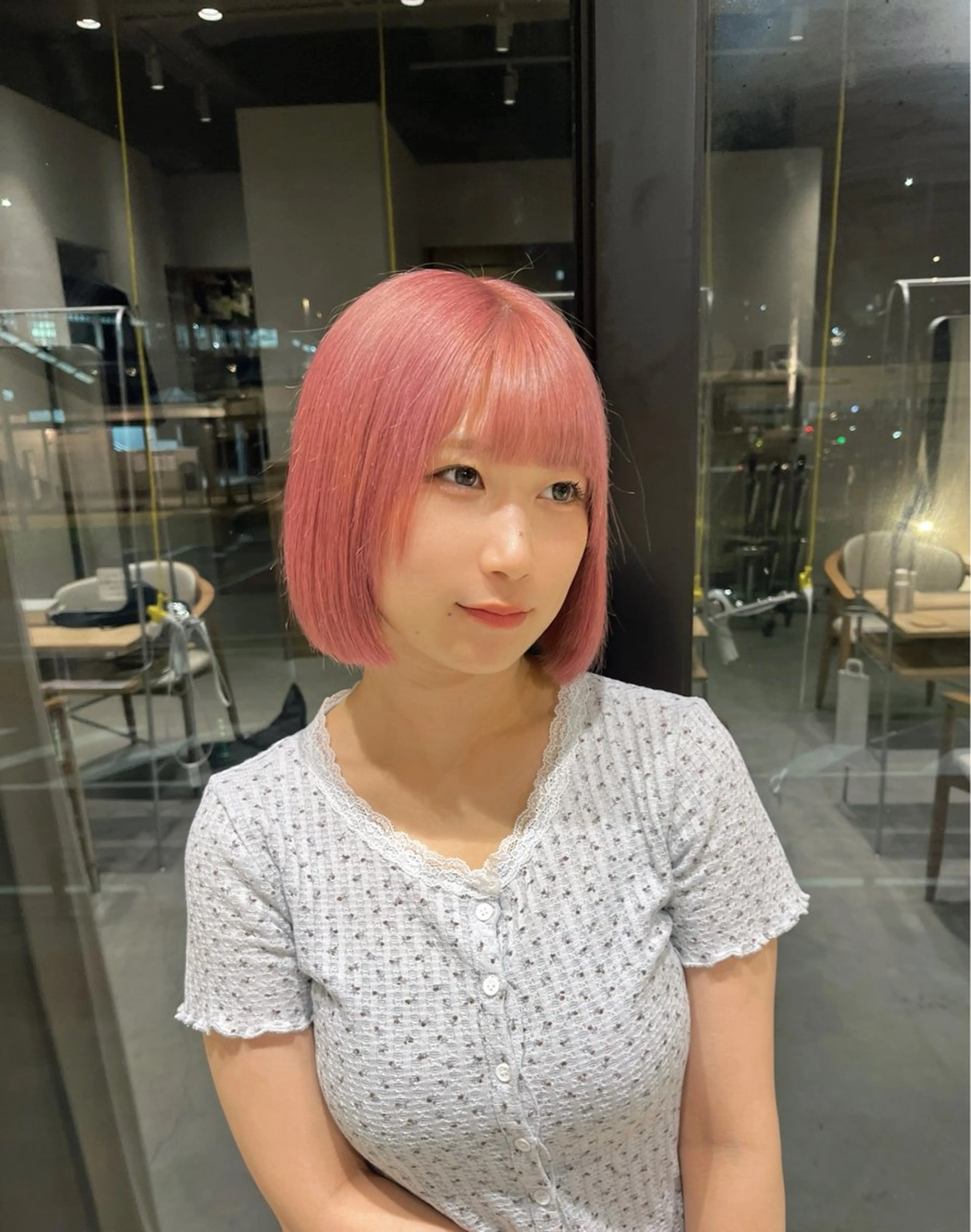 ショート トリートメント ヘアカラー ふじわらはゆ/ブリー チ/ベージュカラーのヘアスタイル