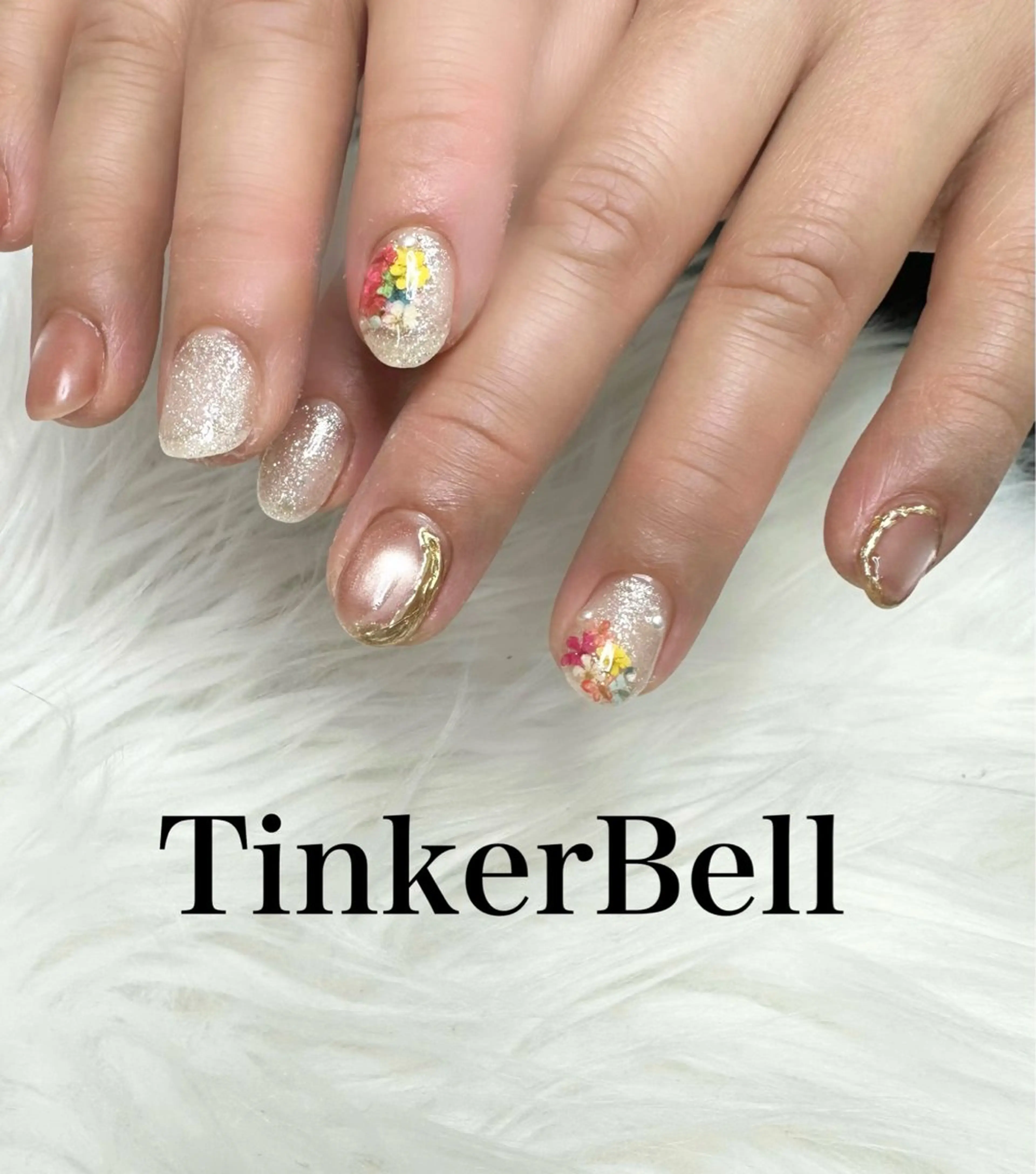 ネイル マグネットネイル ミラーネイル 春ネイル ハンドネイル Tinker Bellのネイルデザイン