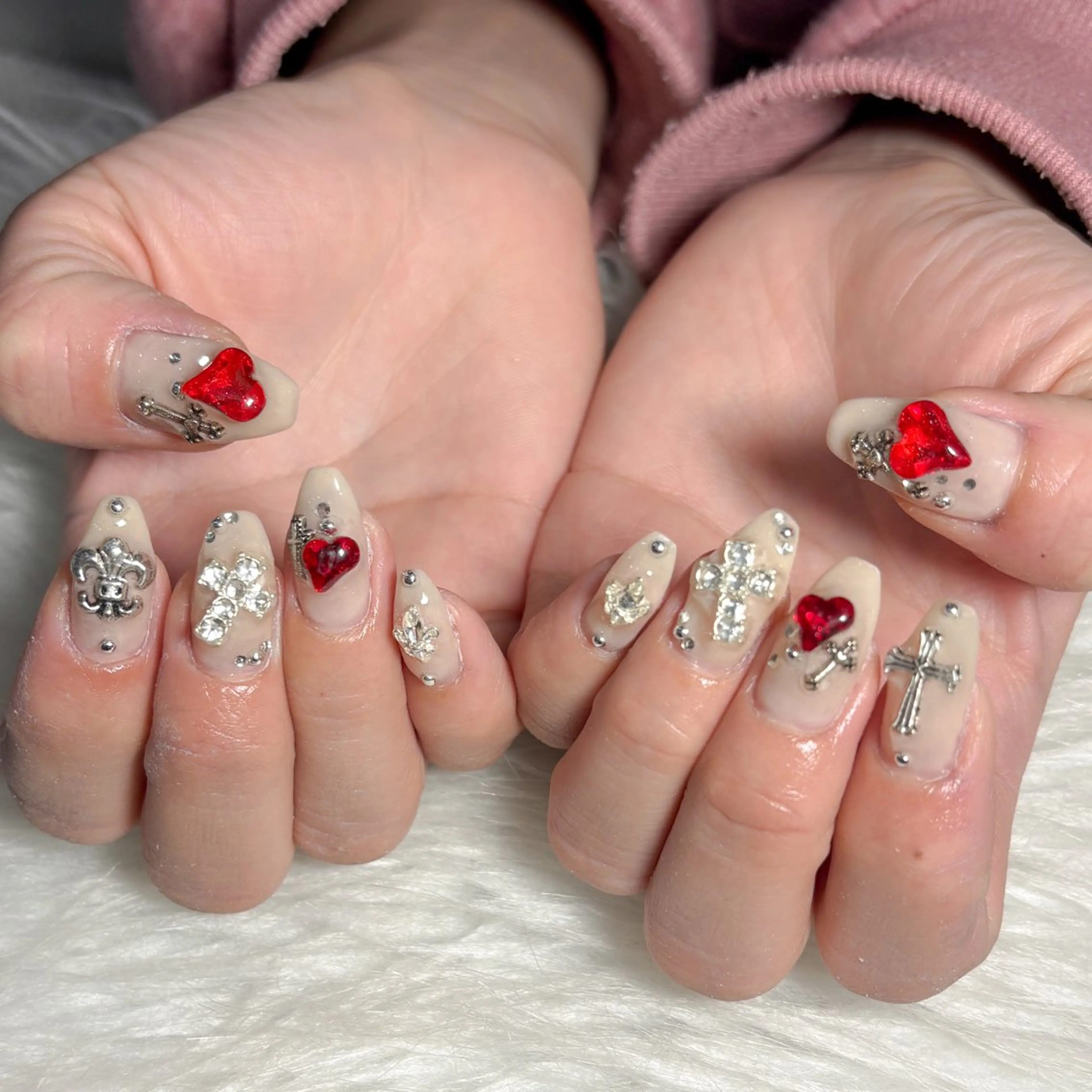 ネイル ハンドネイル LAVISH manaのネイルデザイン