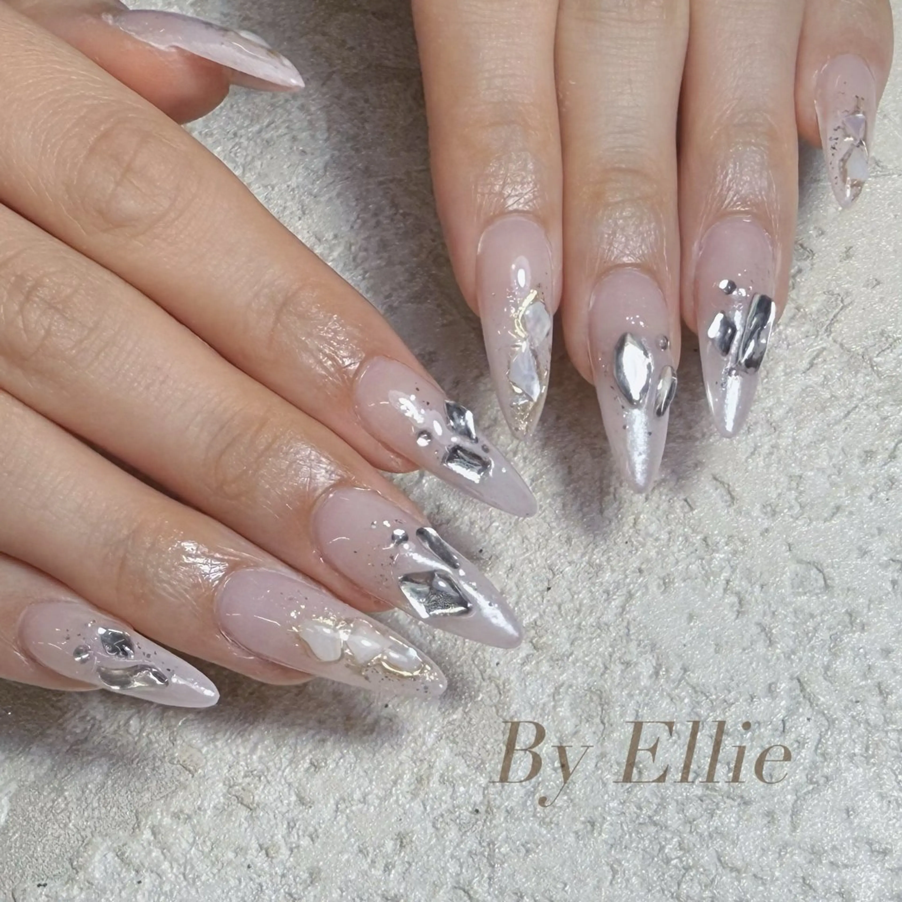 ネイル ハンドネイル ハンドケア 閨匠ビューティサロン 新橋店♡Ellieのネイルデザイン