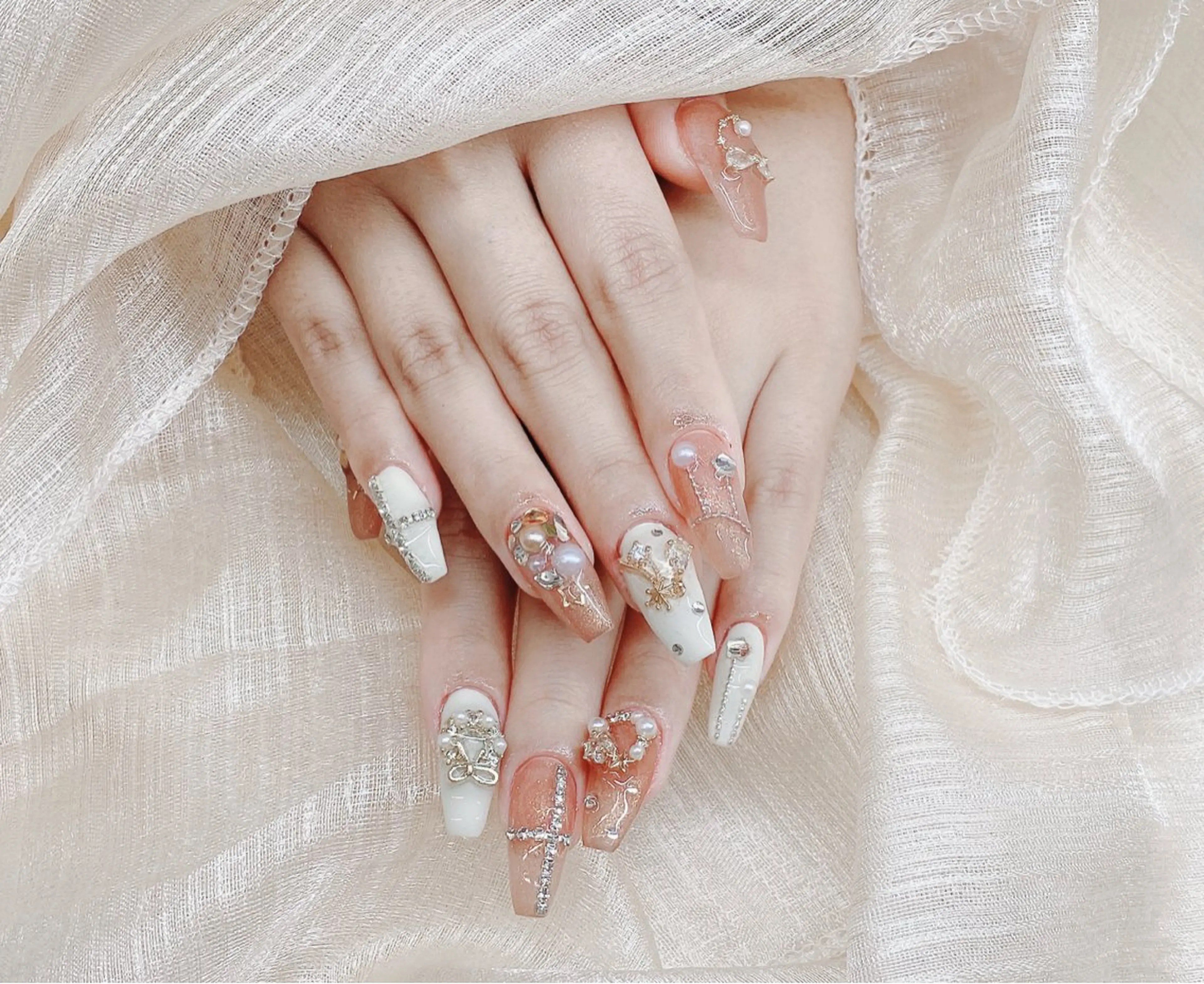 ネイル ハンドネイル 🦋Minmin nail salonのネイルデザイン