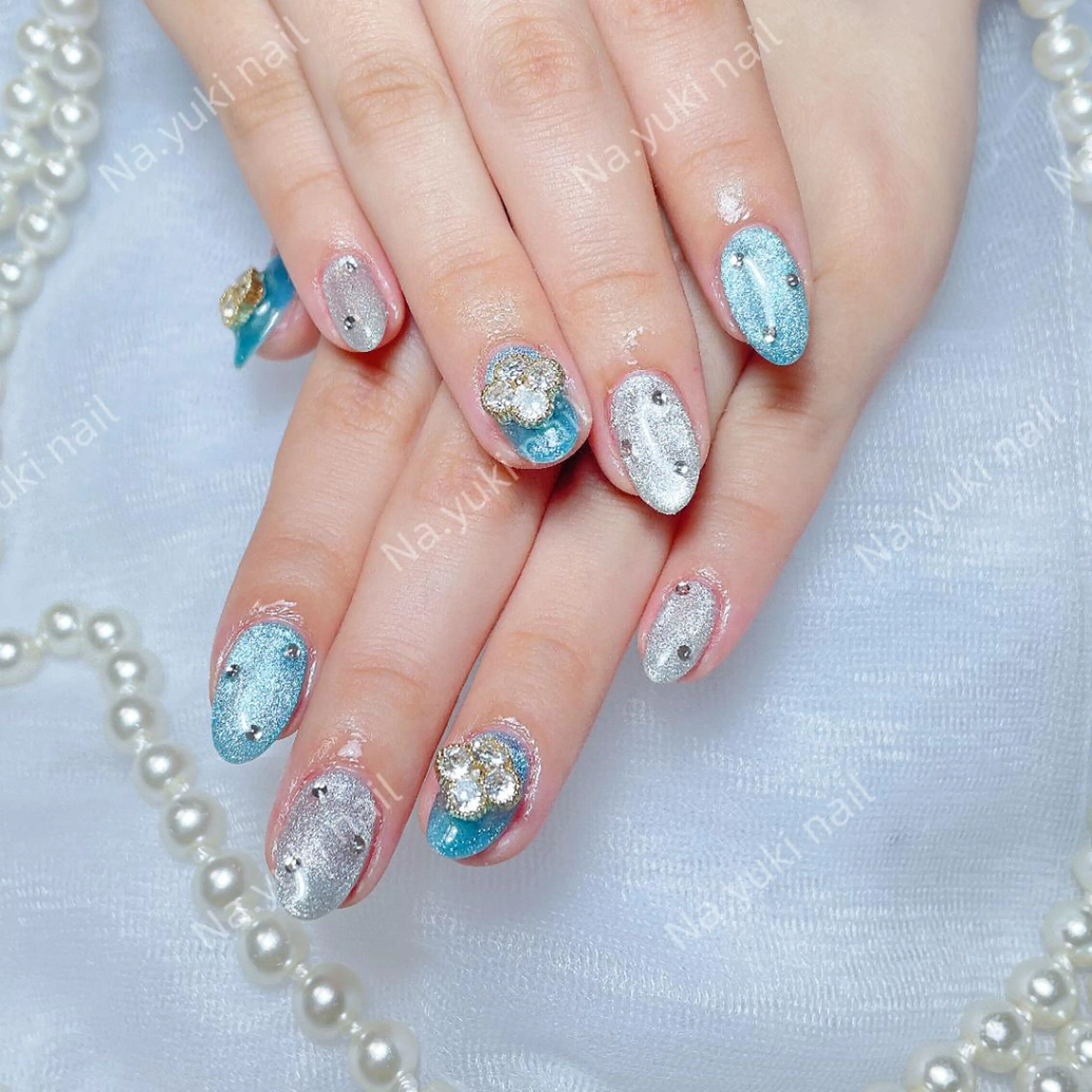 ネイル Queenie 🦋のネイルデザイン