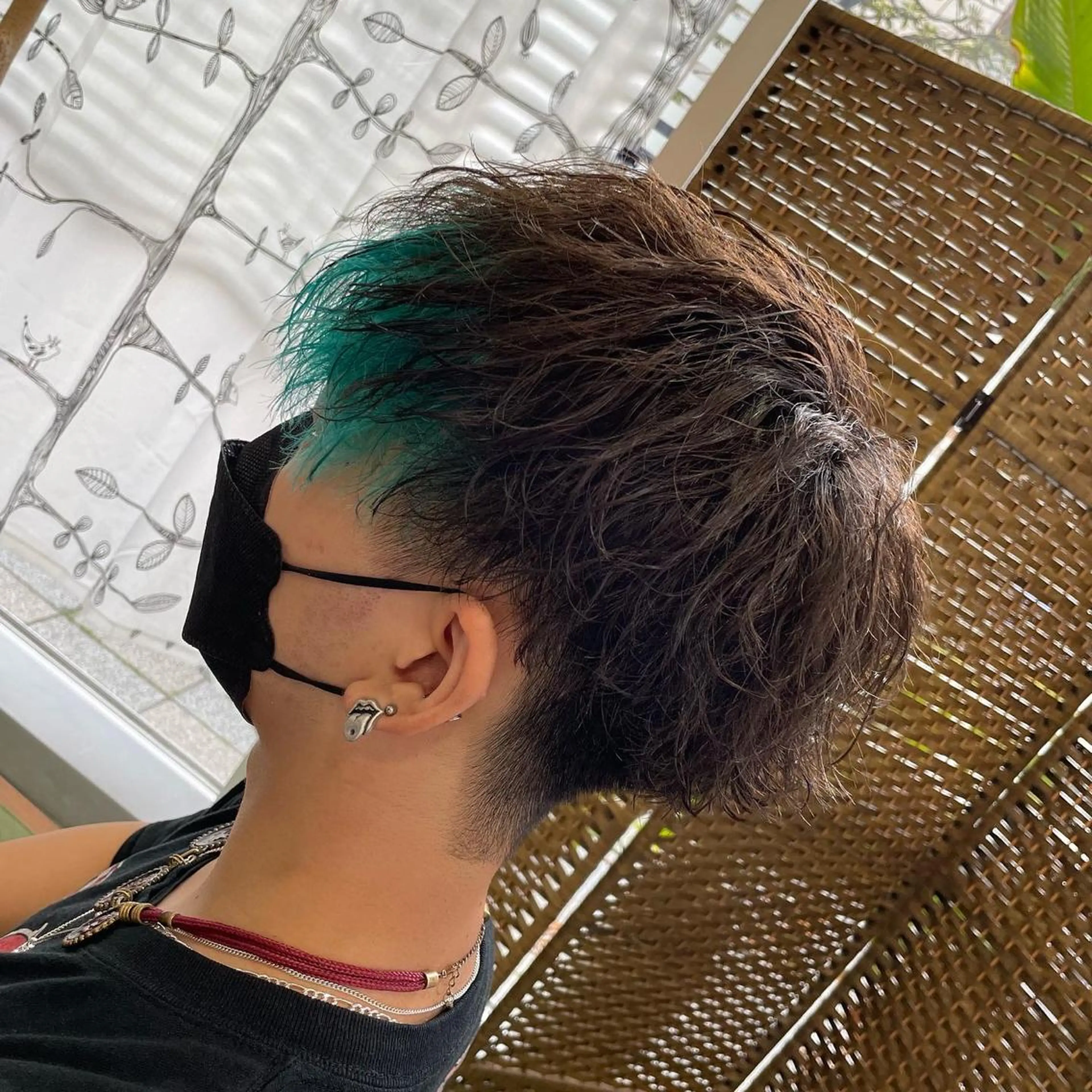 ミディアム パーマ メンズ ミディアムパーマ フェードカット マッシュ メンズパーマ メンズツイストパーマ カット パーマ ヘアセット share salon SCENA所属・堤太志 メンズパーマ特化のヘアスタイル