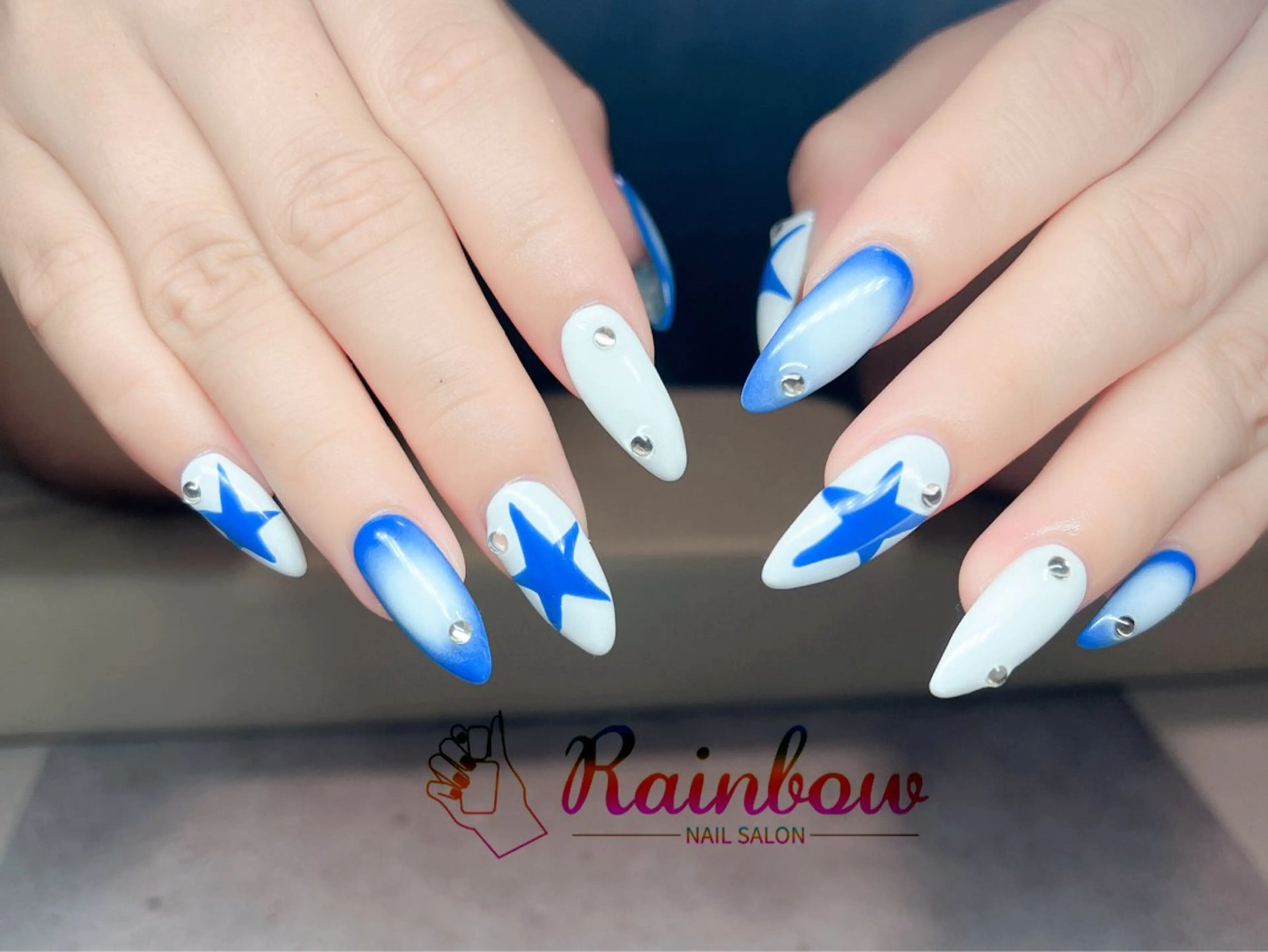 ネイル Rainbow Nailのネイルデザイン