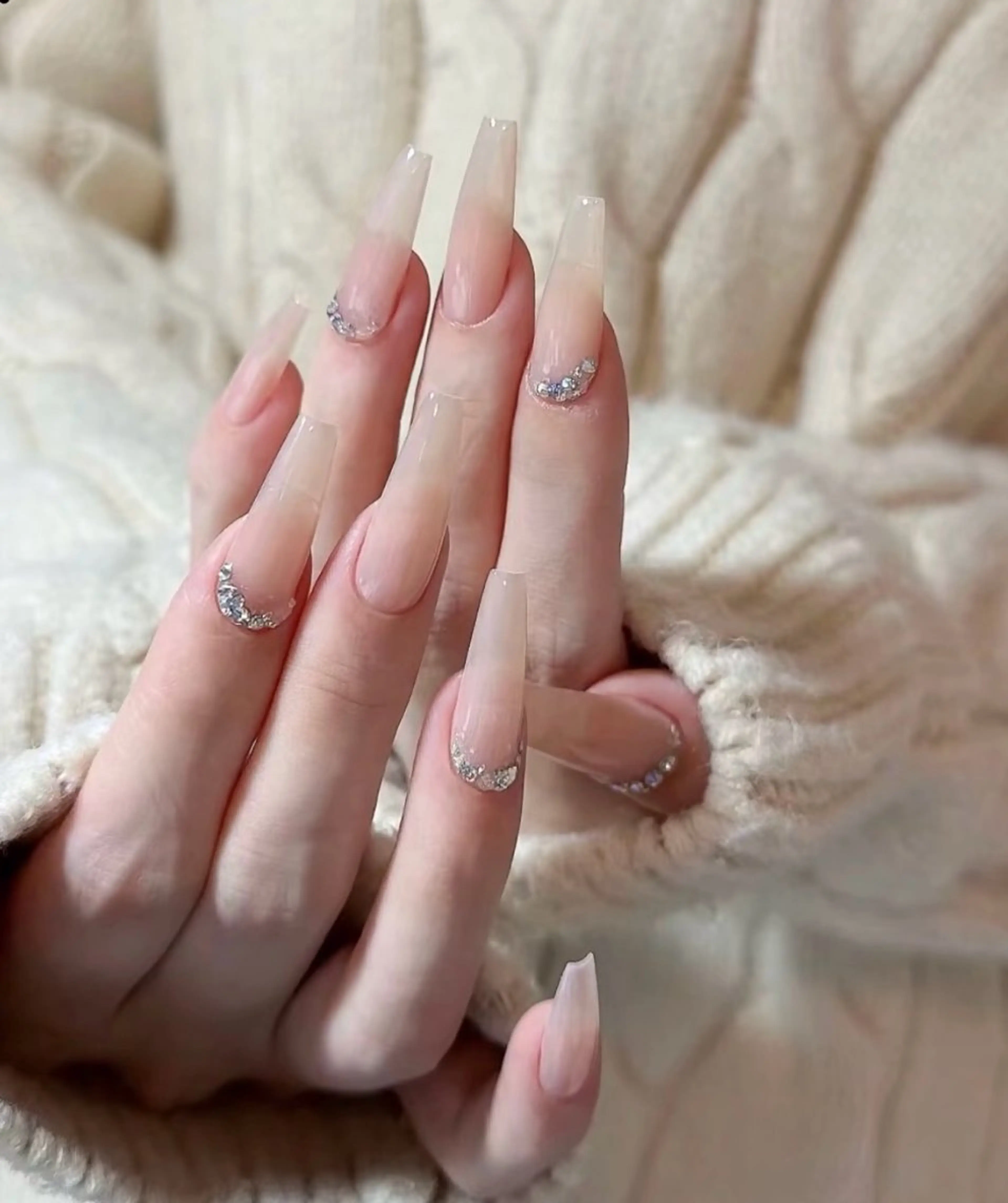ネイル チークネイル 長さ出し フレンチネイル ガーリー 韓国ネイル sun nail池袋 モデル募集のネイルデザイン