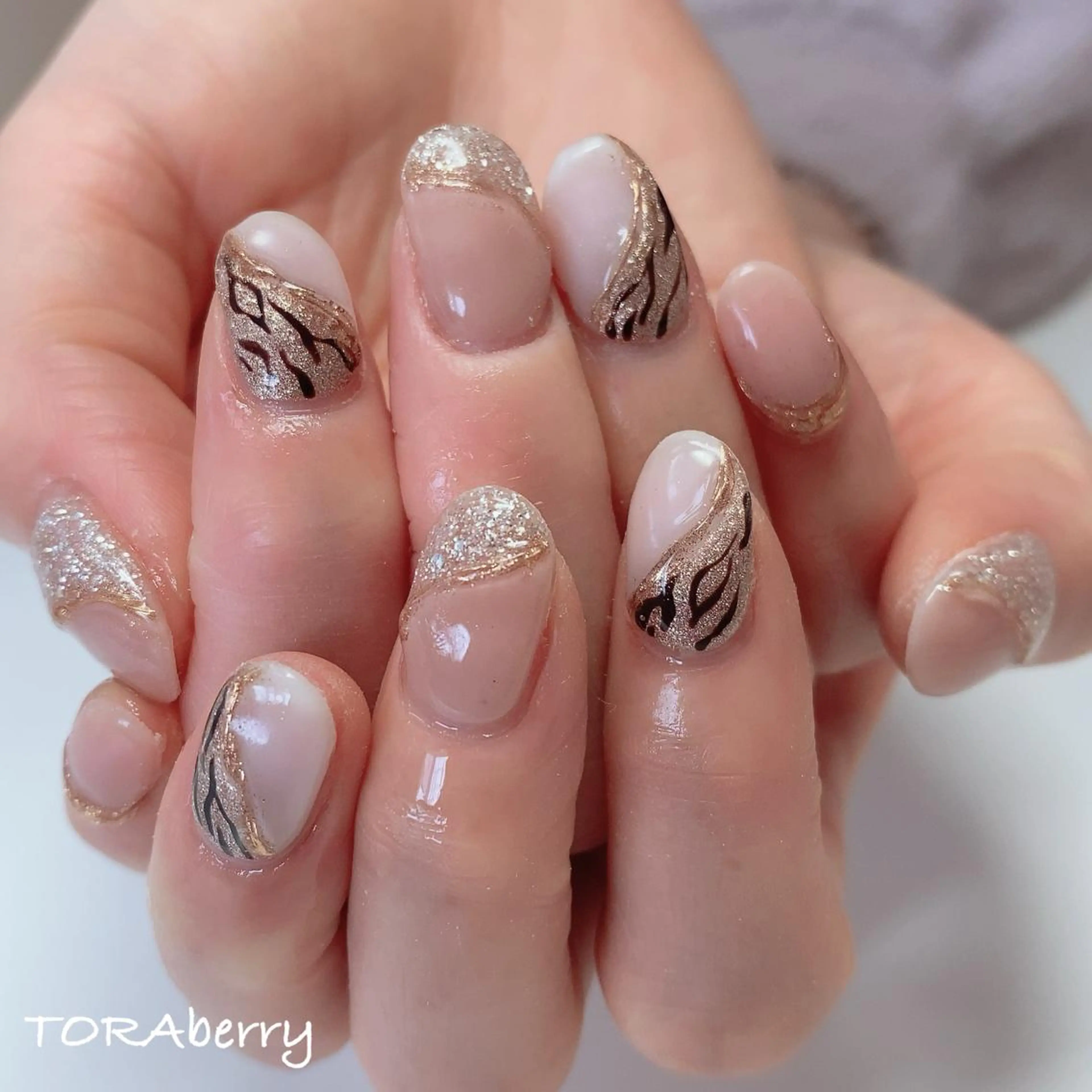 ネイル アニマル柄 ハンドネイル ネイリスト なつみのネイルデザイン