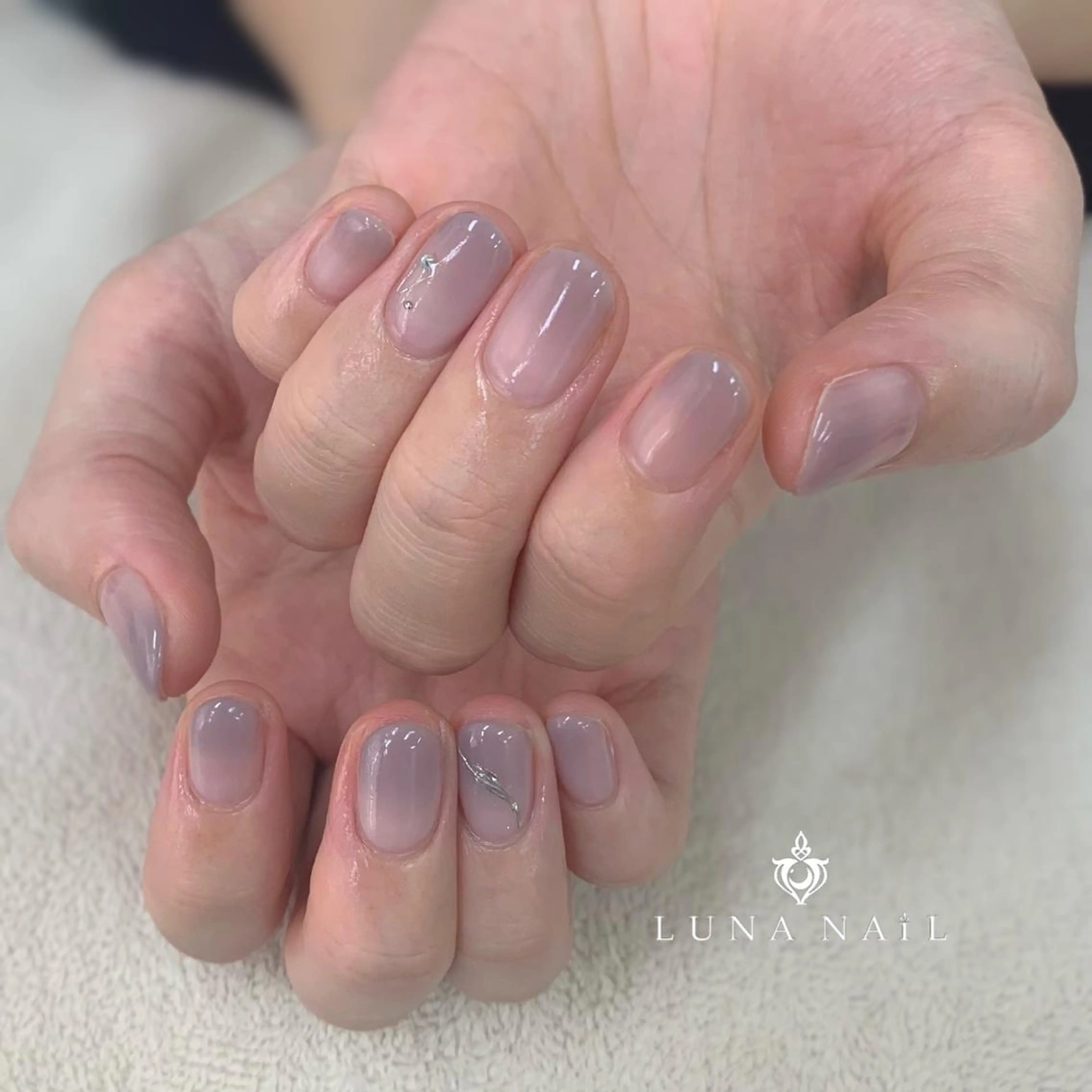 ネイル アトリエ　ミモザ所属・いまむら あかりのネイルデザイン