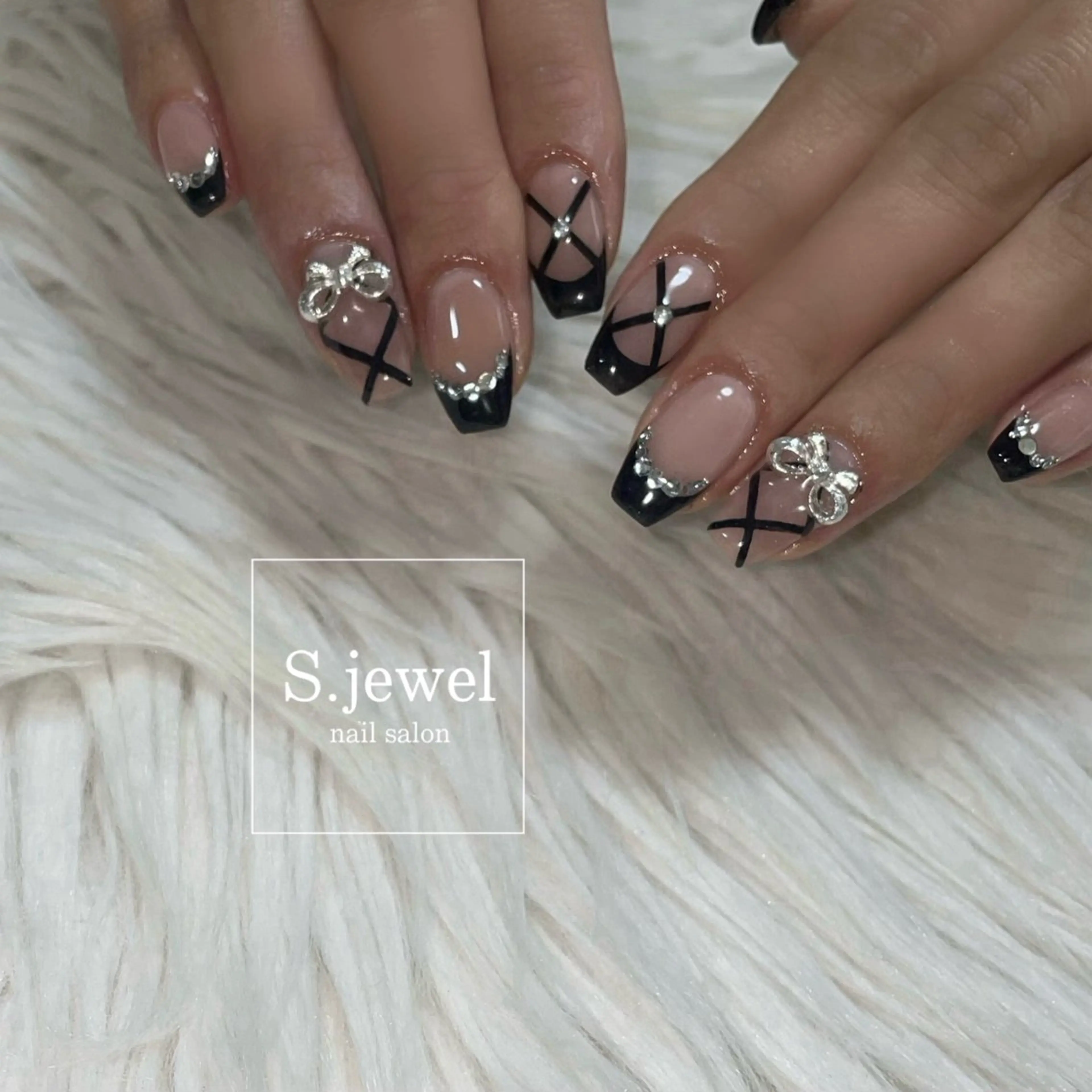 ネイル S. JEWELのネイルデザイン
