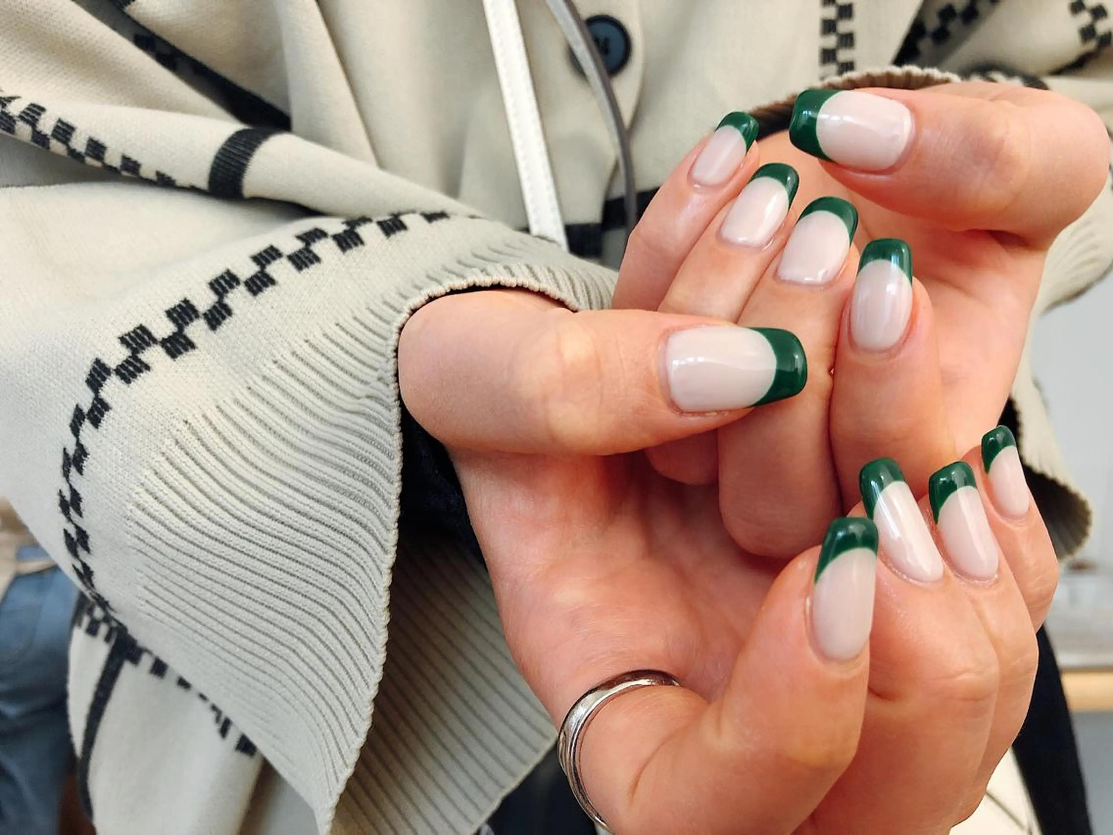 ネイル フレンチネイル kiki nail &brow二子玉川の眉毛・アイブロウイメージ