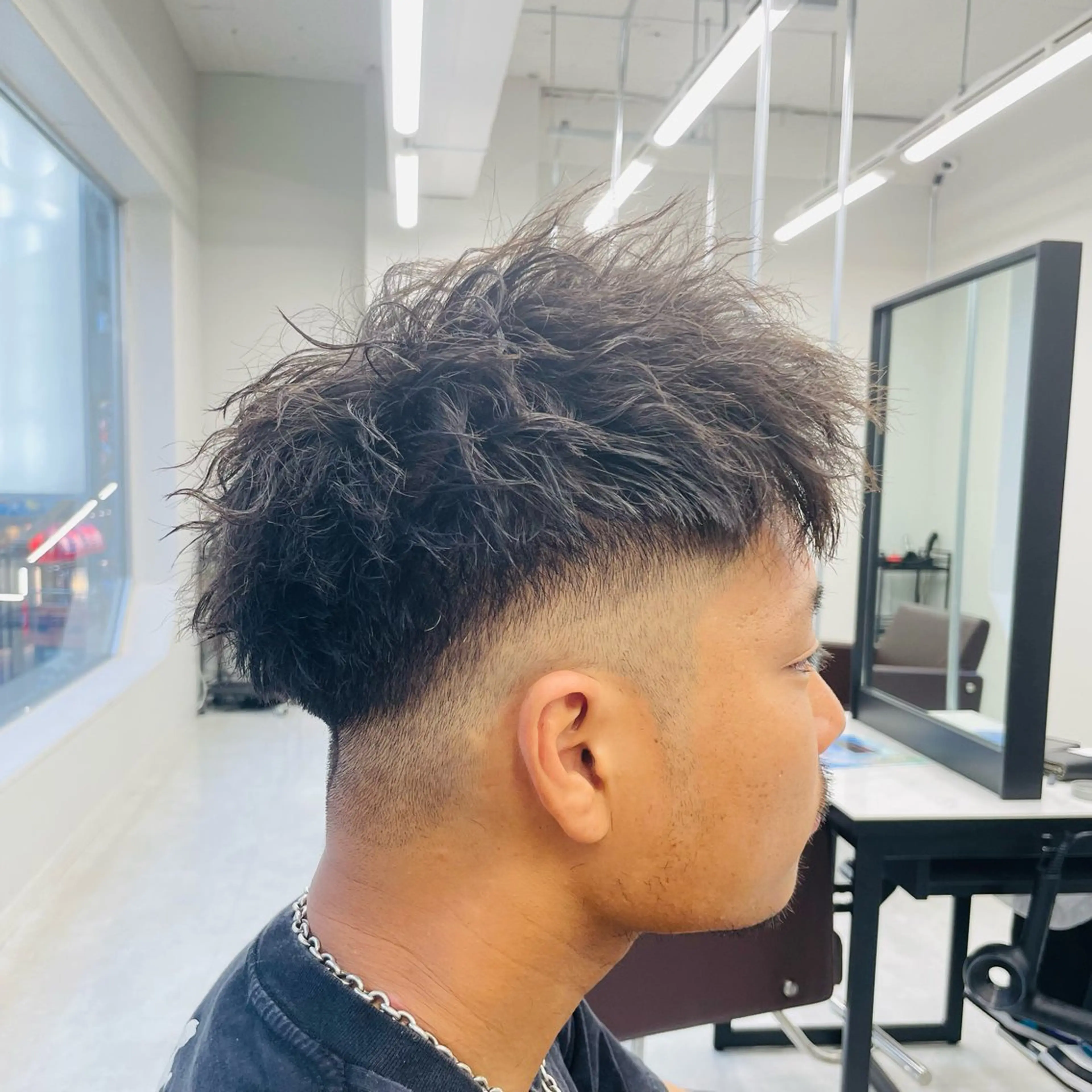 ショート パーマ メンズ メンズカット特化✂︎ SHINGO 本厚木のヘアスタイル