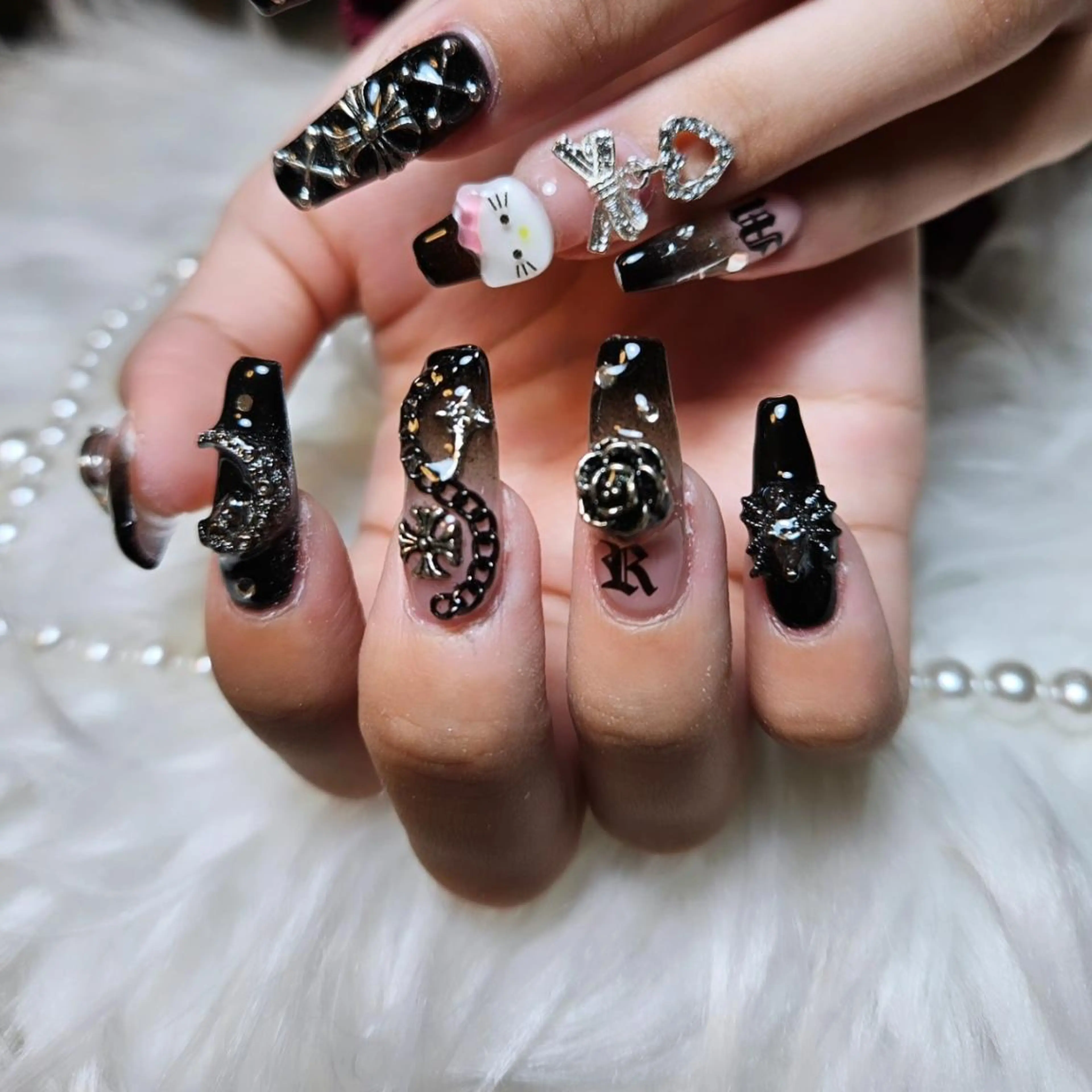 ネイル H3 Nail Tsuki🦋💙のネイルデザイン