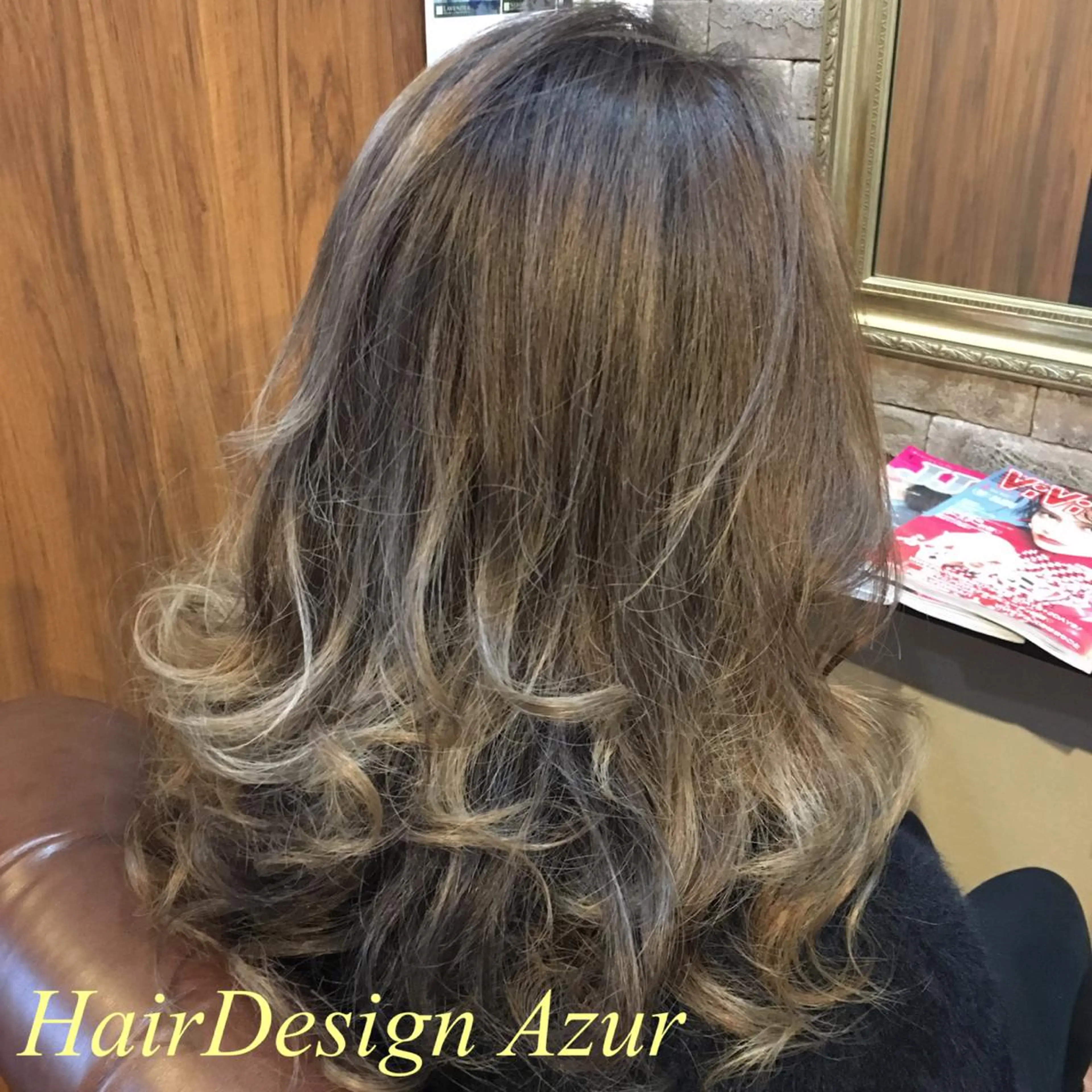 ロング カラー HairDesign Azurのヘアスタイル
