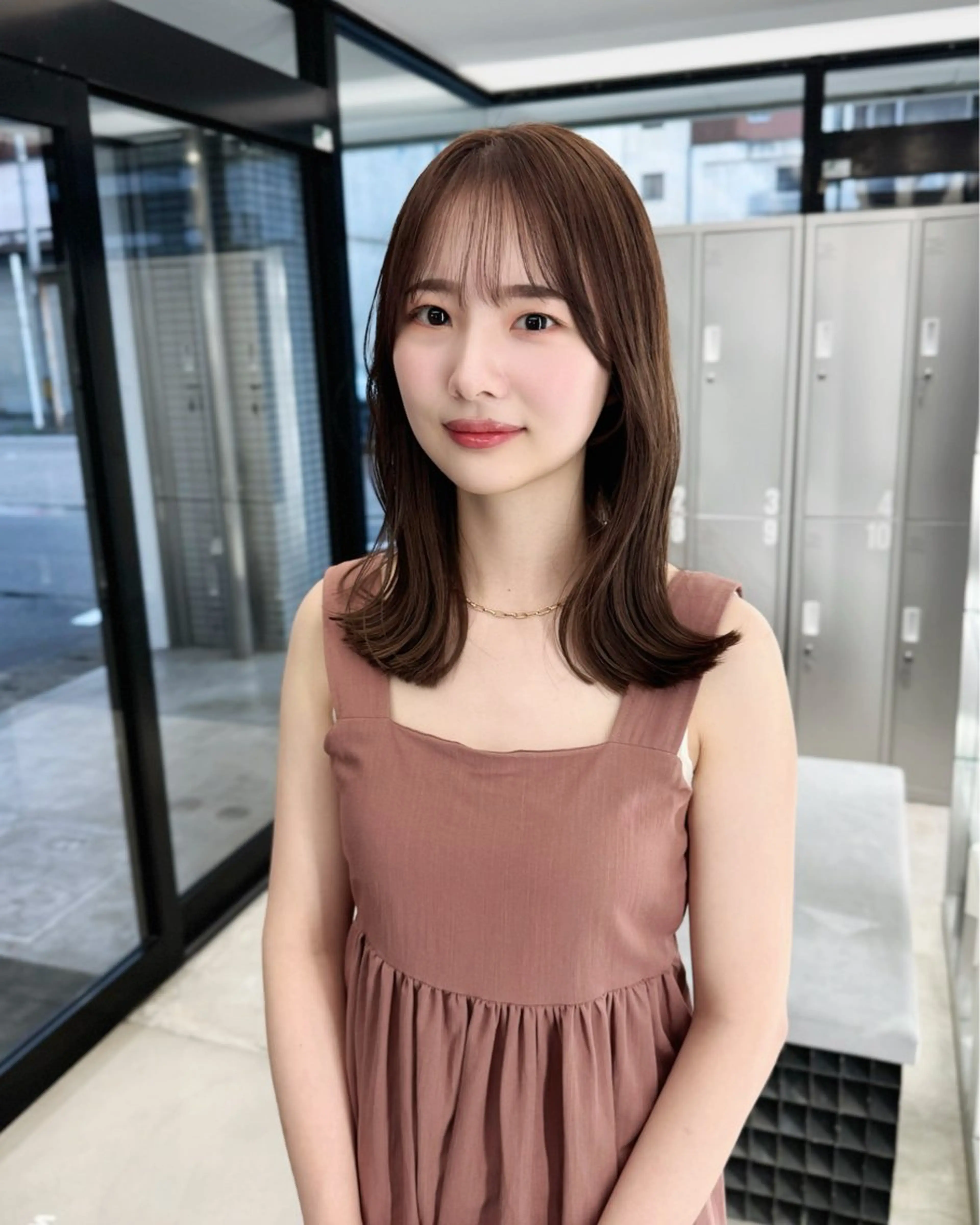 ミディアム カット ヘアカラー トリートメント 大場 菜月のヘアスタイル