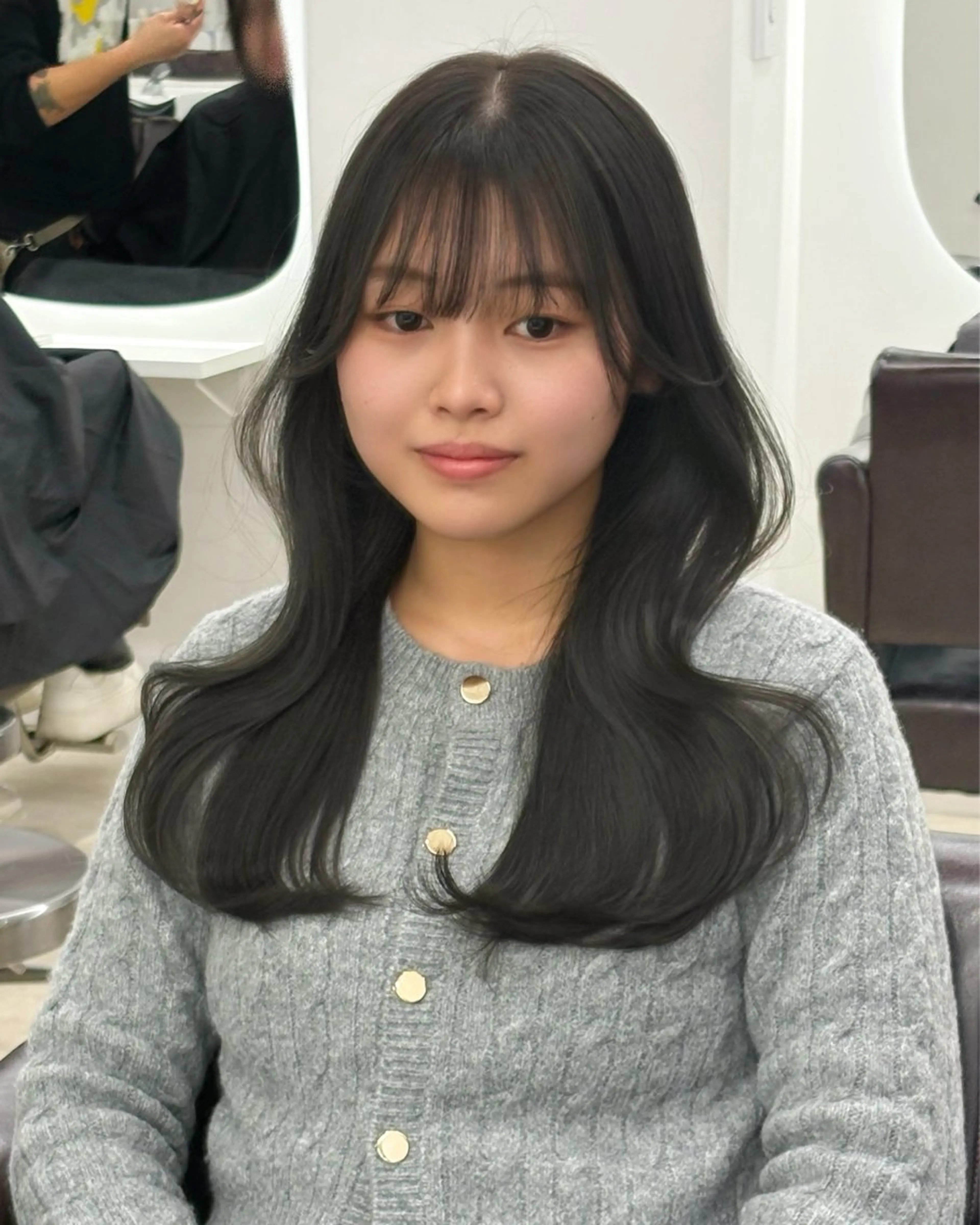 ロング カラー カット ヘアカラー トリートメント ヘアセット 新宿/韓国ヘア/ 髪質改善ストレートのヘアスタイル