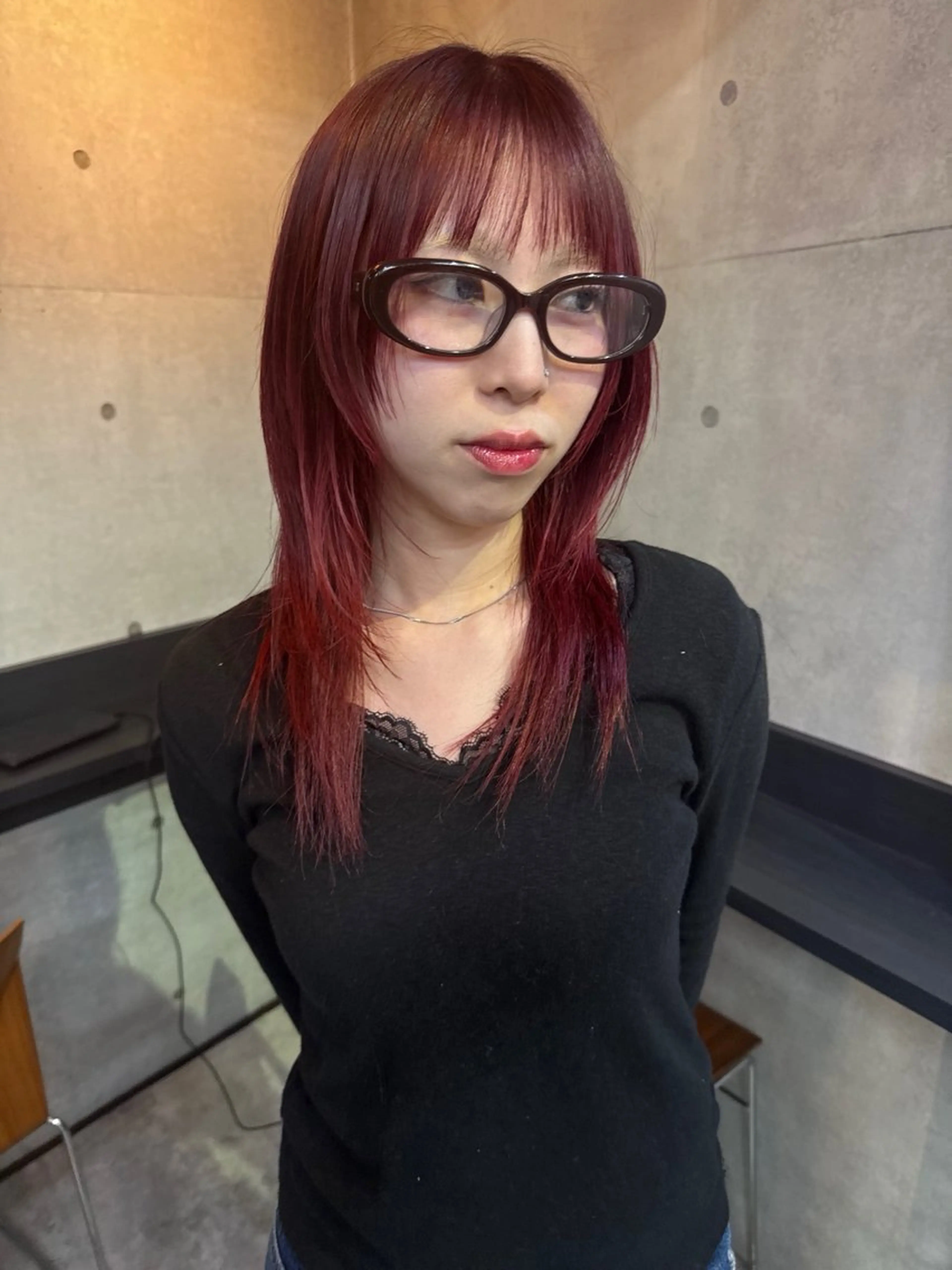 ミディアム ミディアムレイヤー ラベンダーブラウン ハッシュカット かきあげバング レイヤーカット カット ヘアカラー レイヤーカット\ウル フ　chinatsuのヘアスタイル