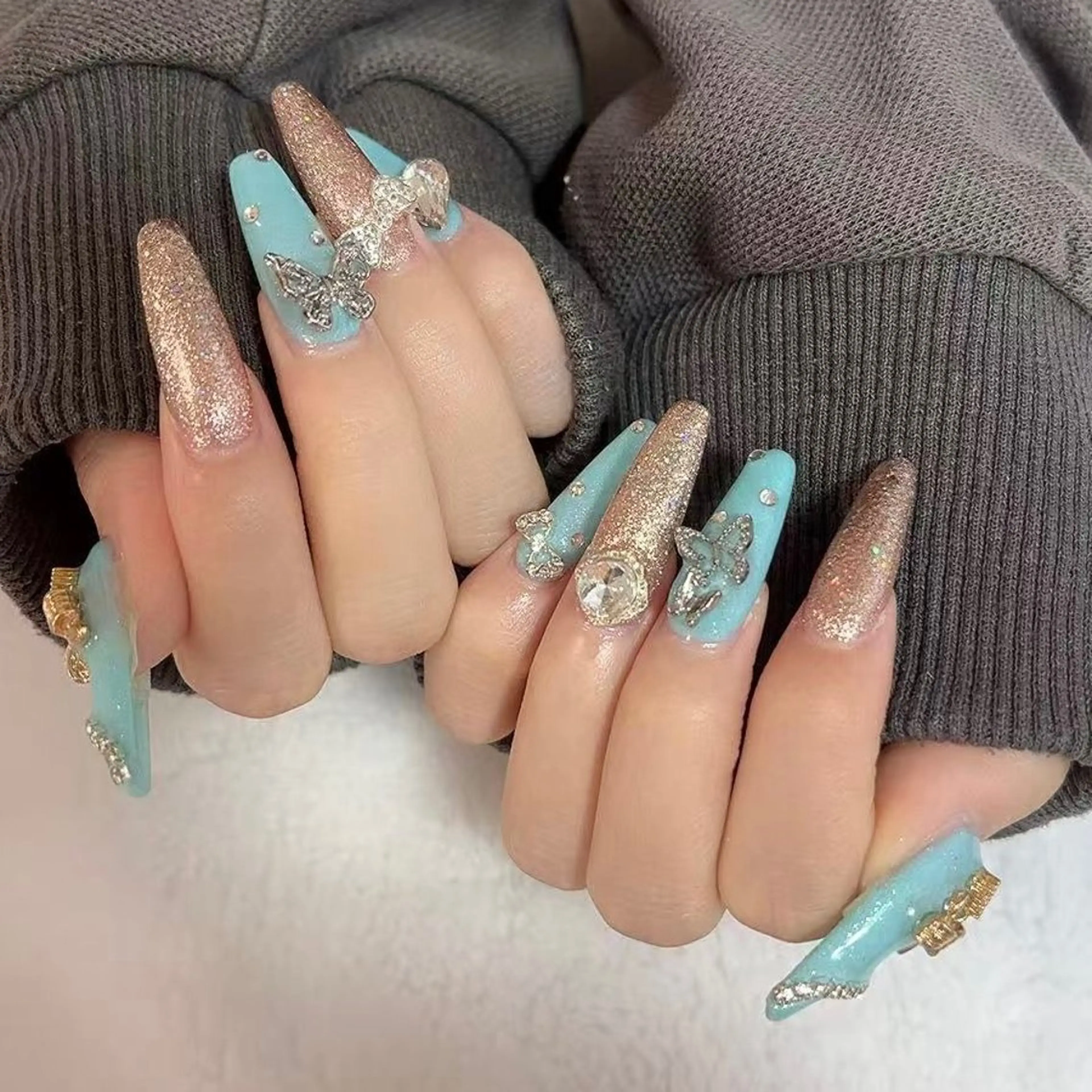 ネイル 持ち込み Amina nail salonのネイルデザイン
