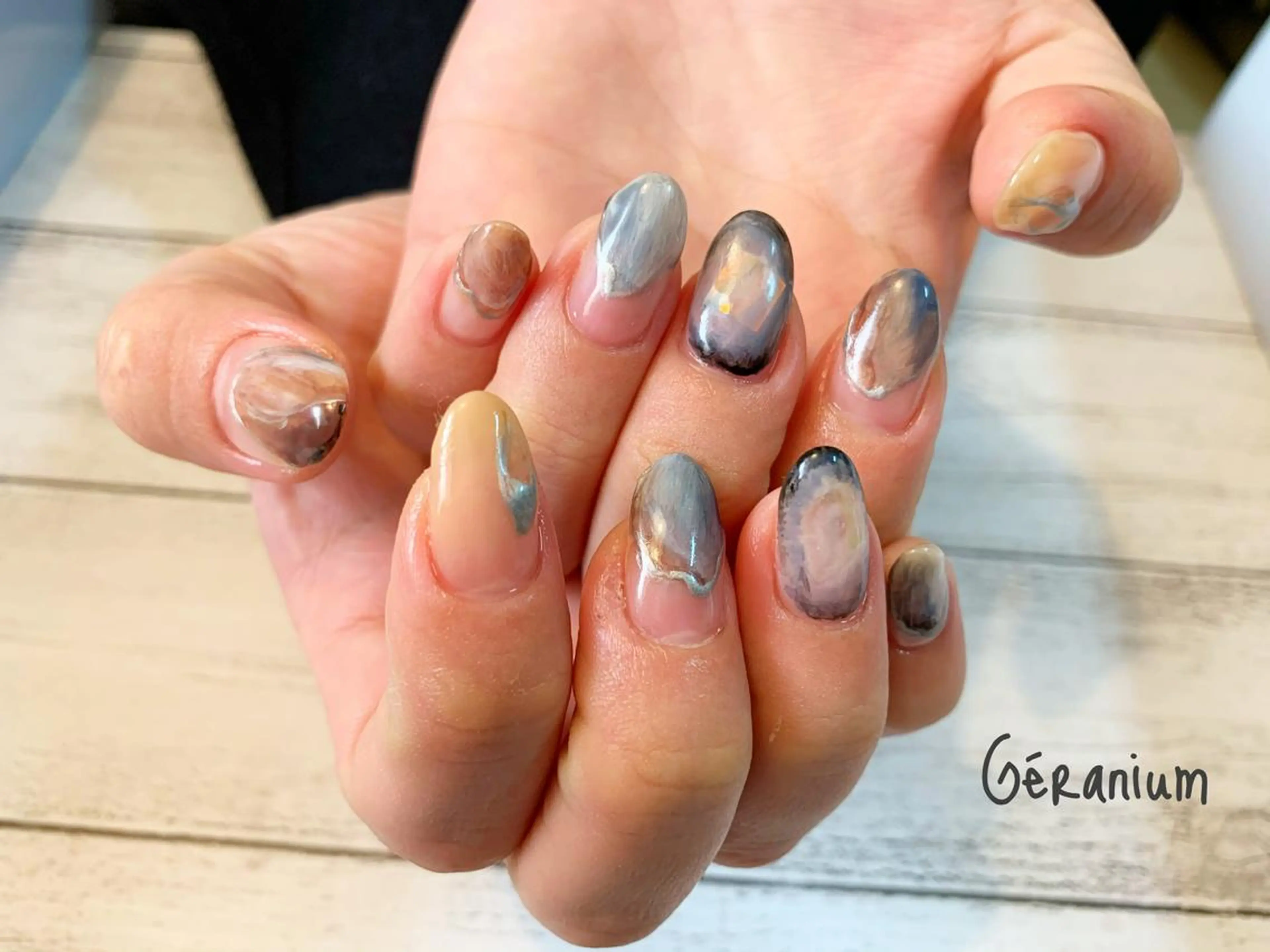 ネイル ハンドネイル GéRanium Harukaのネイルデザイン