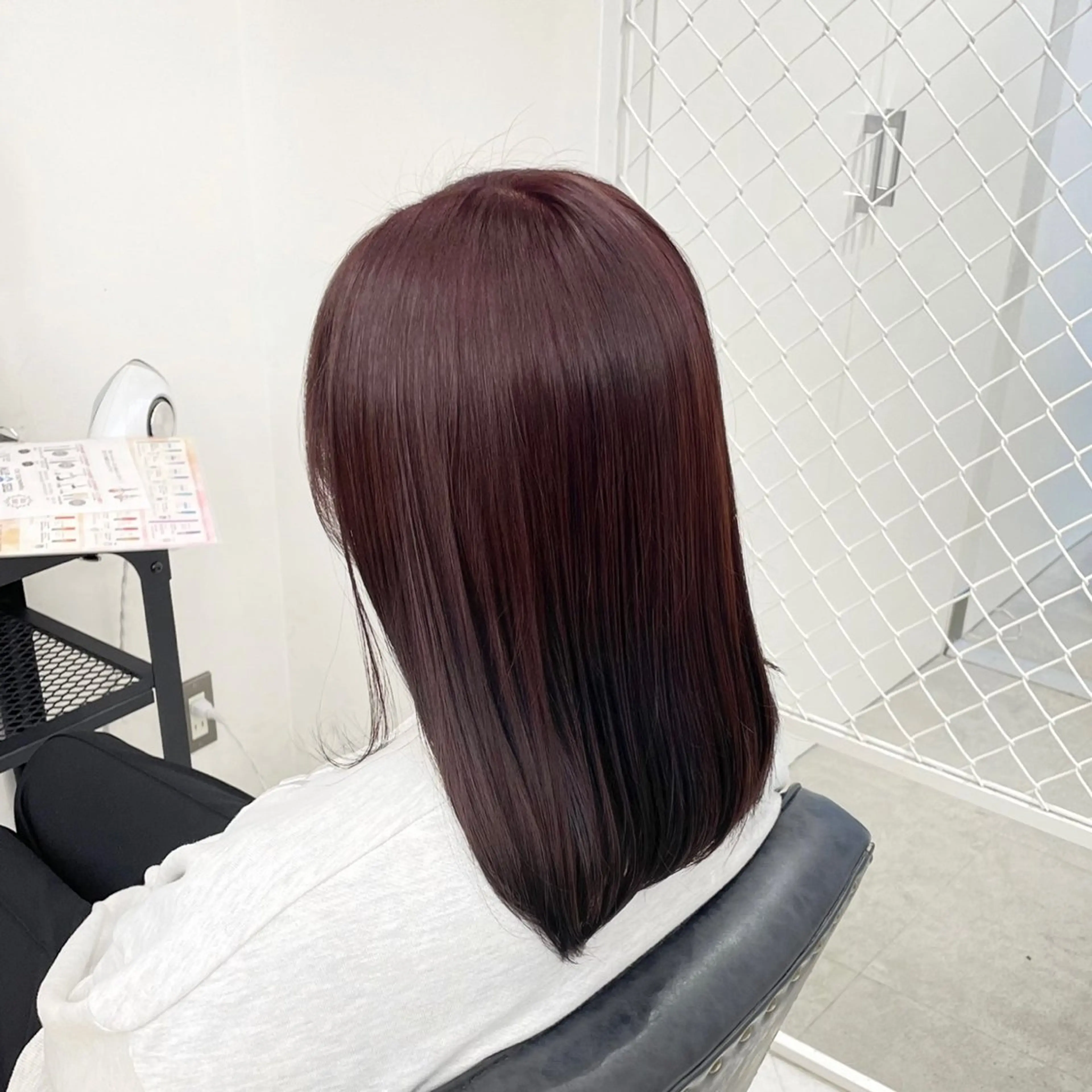 ロング カラー パーマ ヘアアレンジ メンズ ボルドーカラー レッドカラー トリートメント mona/ ストレートスタイル✨のヘアスタイル