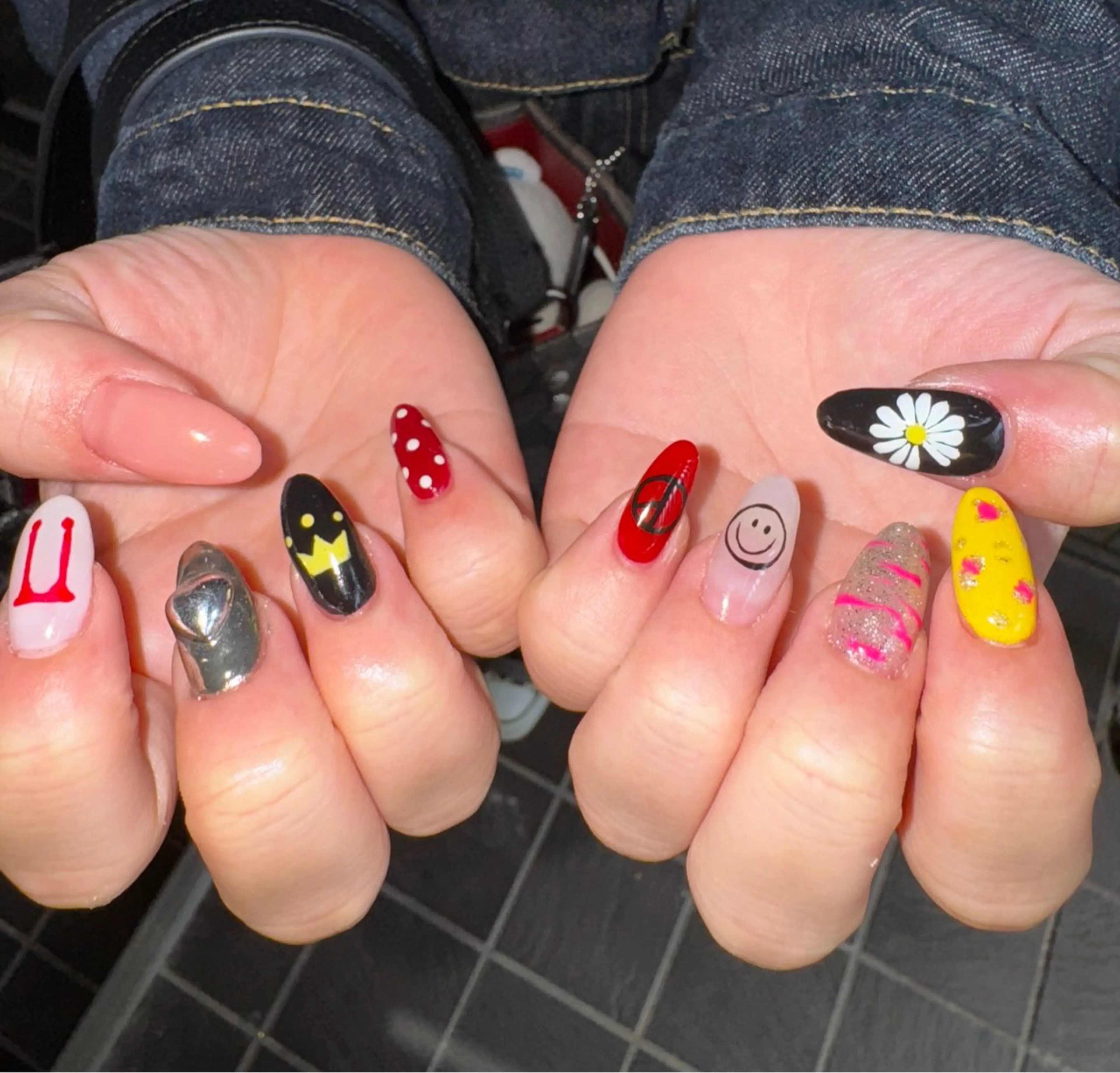 ネイル ハンドネイル フットネイル MITSUKI🪡 海外/個性派/ロングのネイルデザイン