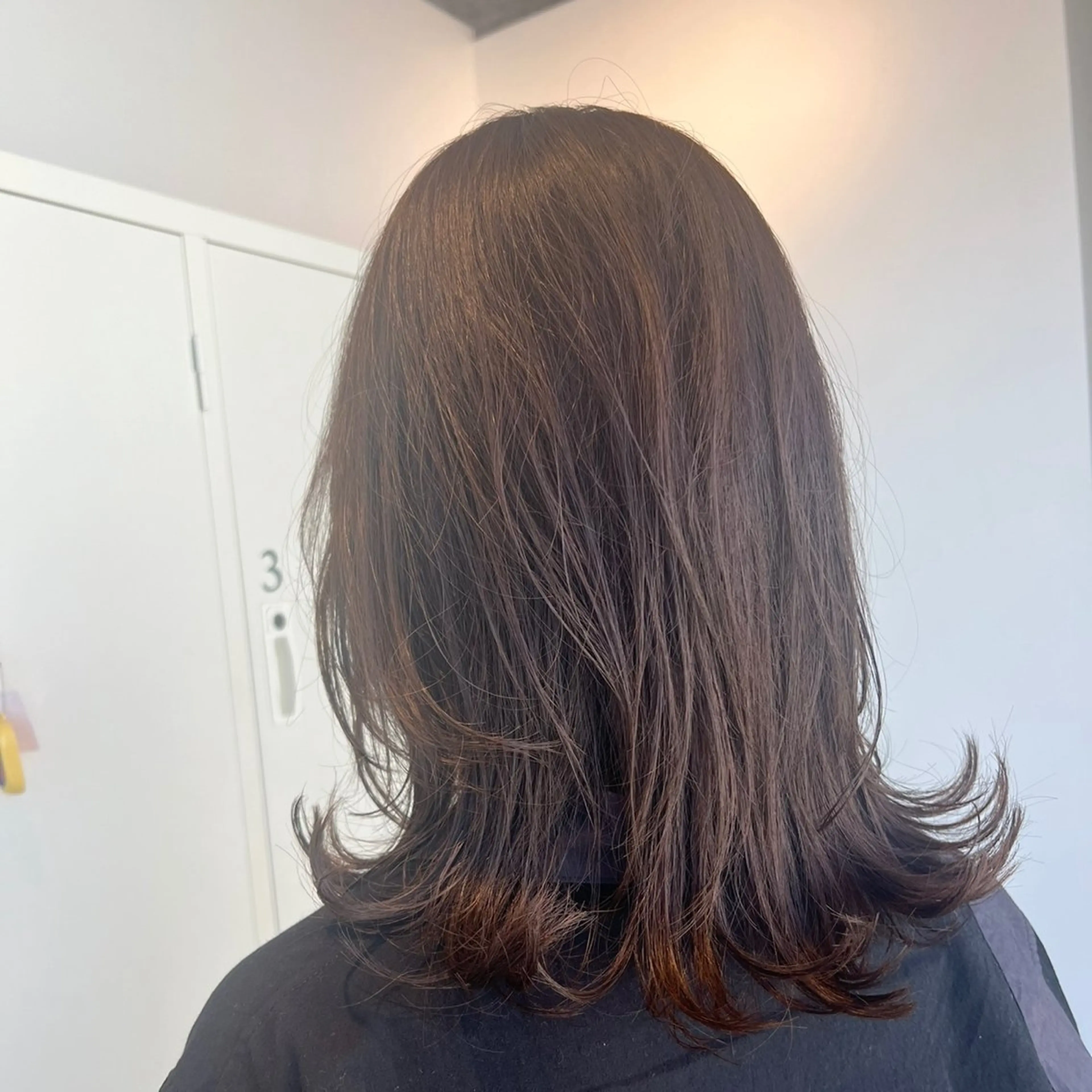 ミディアム ヘアカラー トリートメント 艶ハイトーン🔆 ️️️安座間 希のヘアスタイル