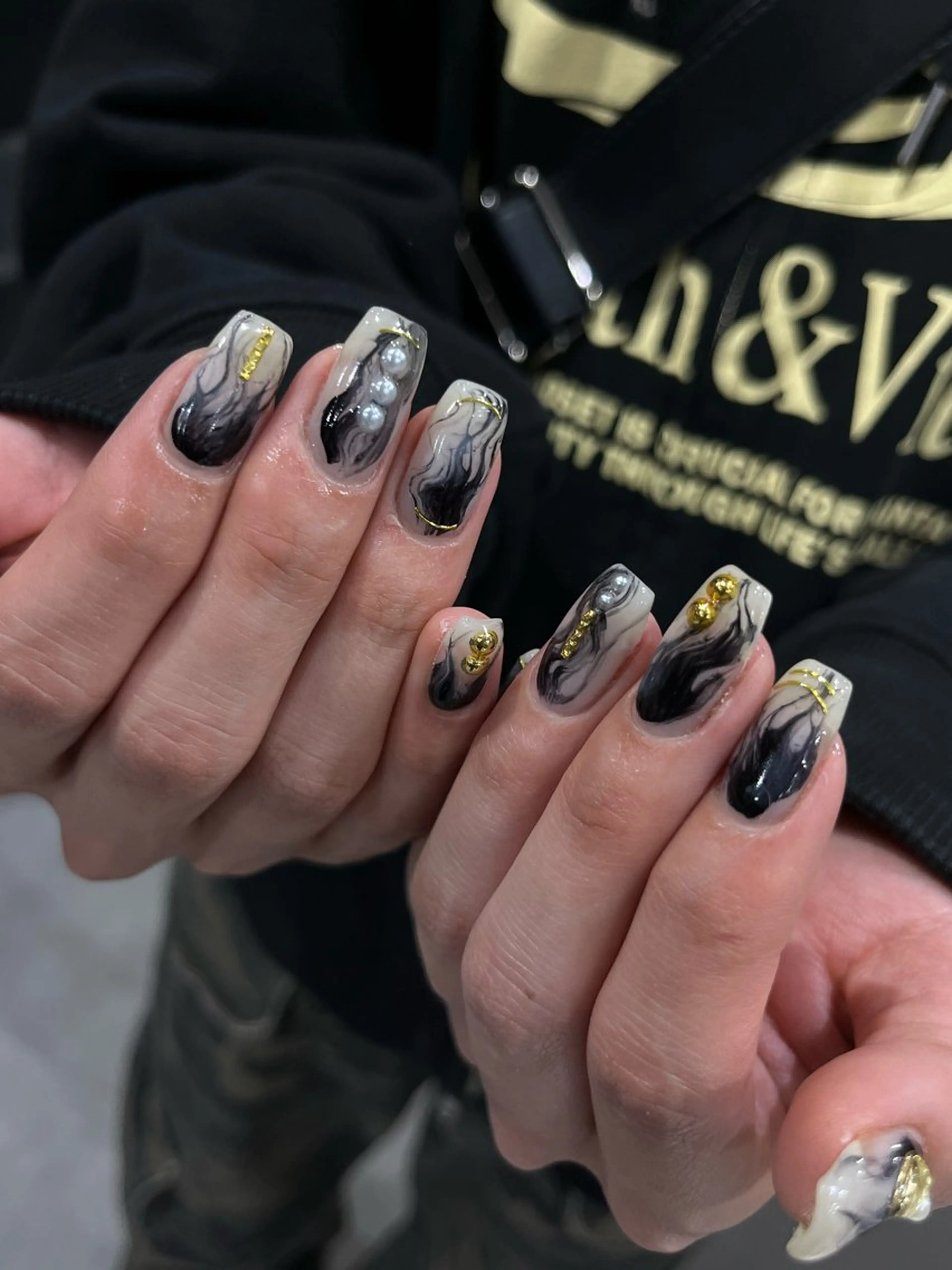 ネイル ハンドネイル Cleo 名古屋駅店 🖤EMIRIのネイルデザイン