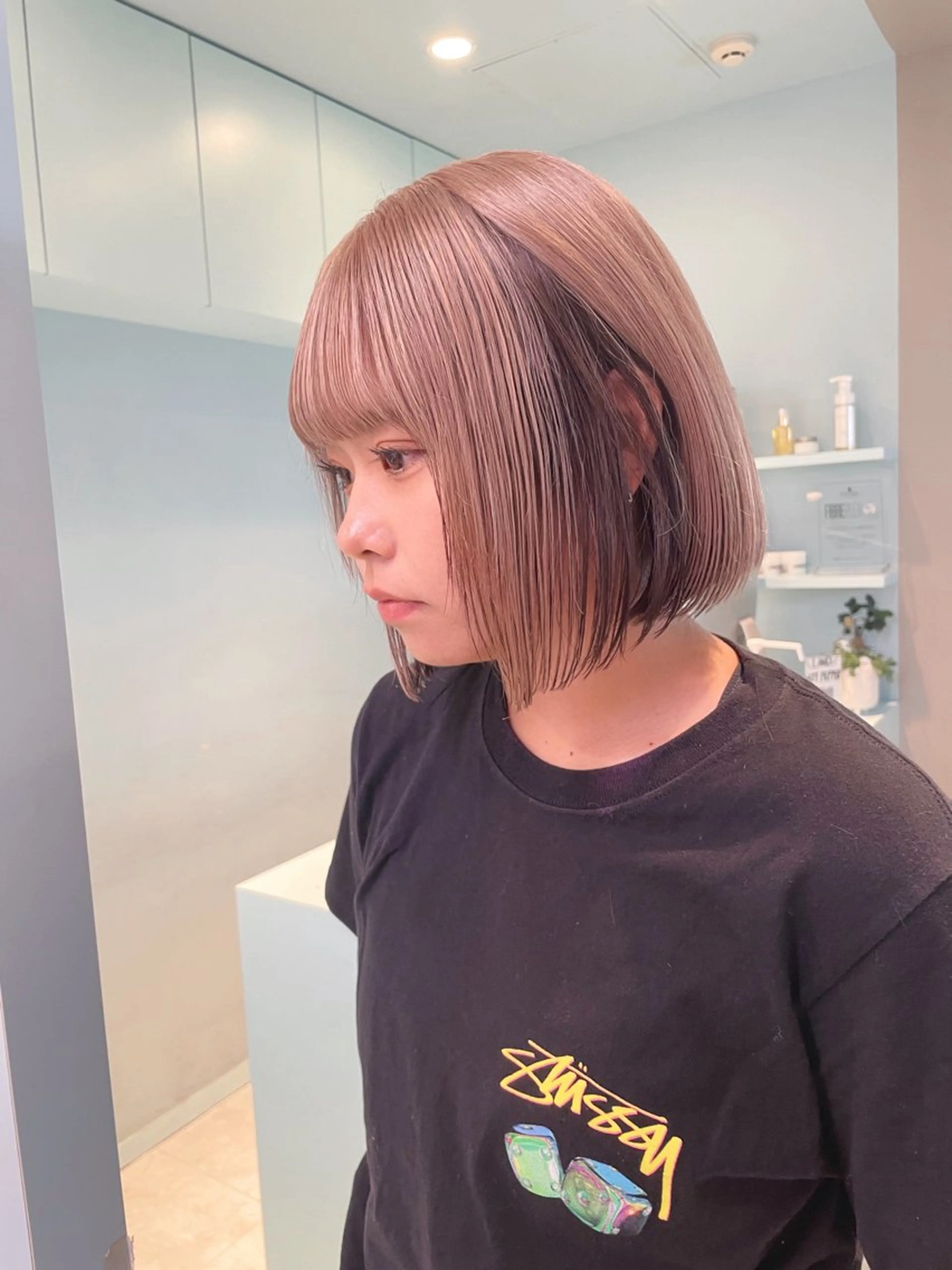 ミディアム ブリーチ✖️ 縮毛LANDのヘアスタイル