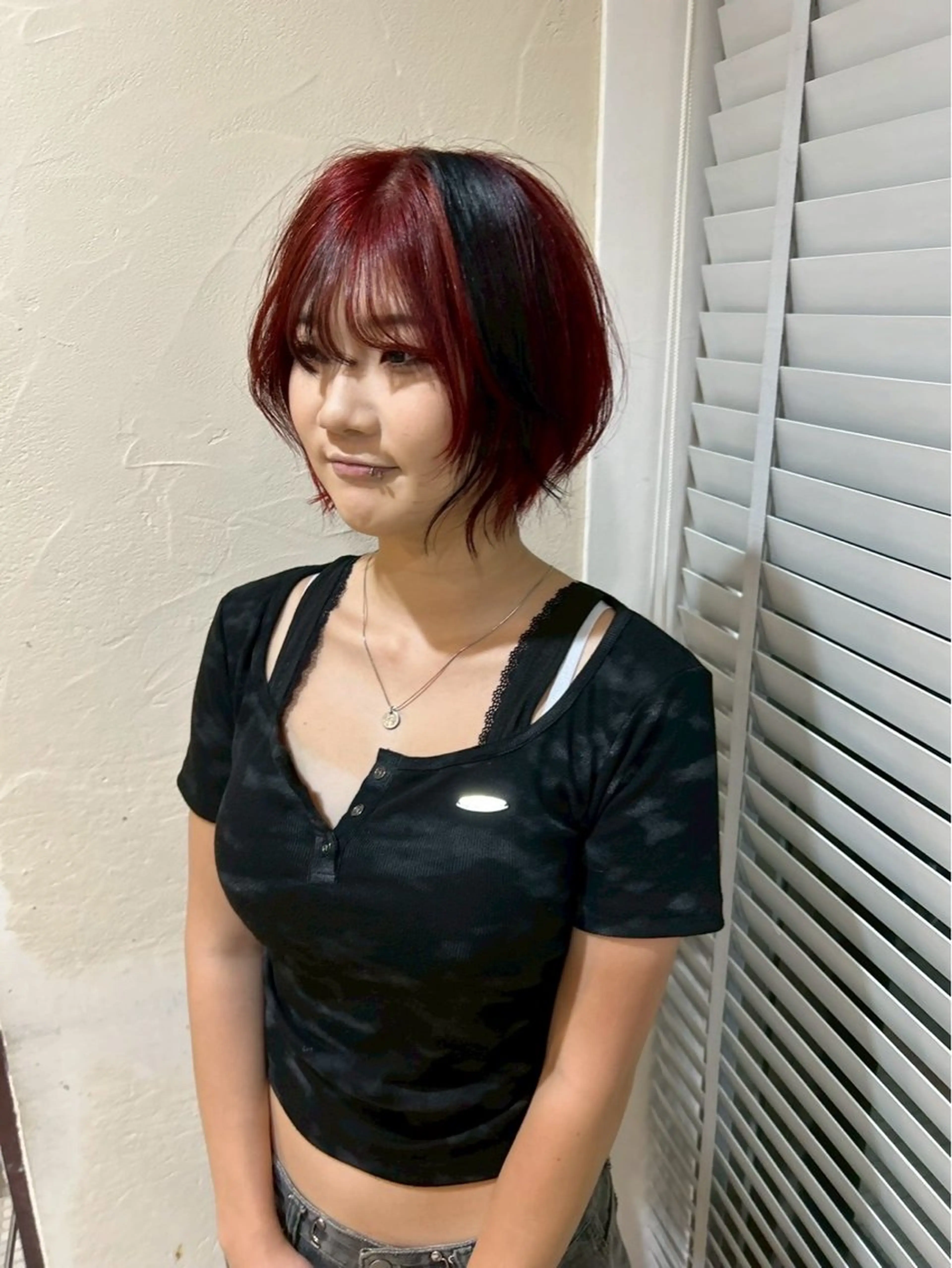 ショート 池田凛/ ハイトーンカラーのヘアスタイル