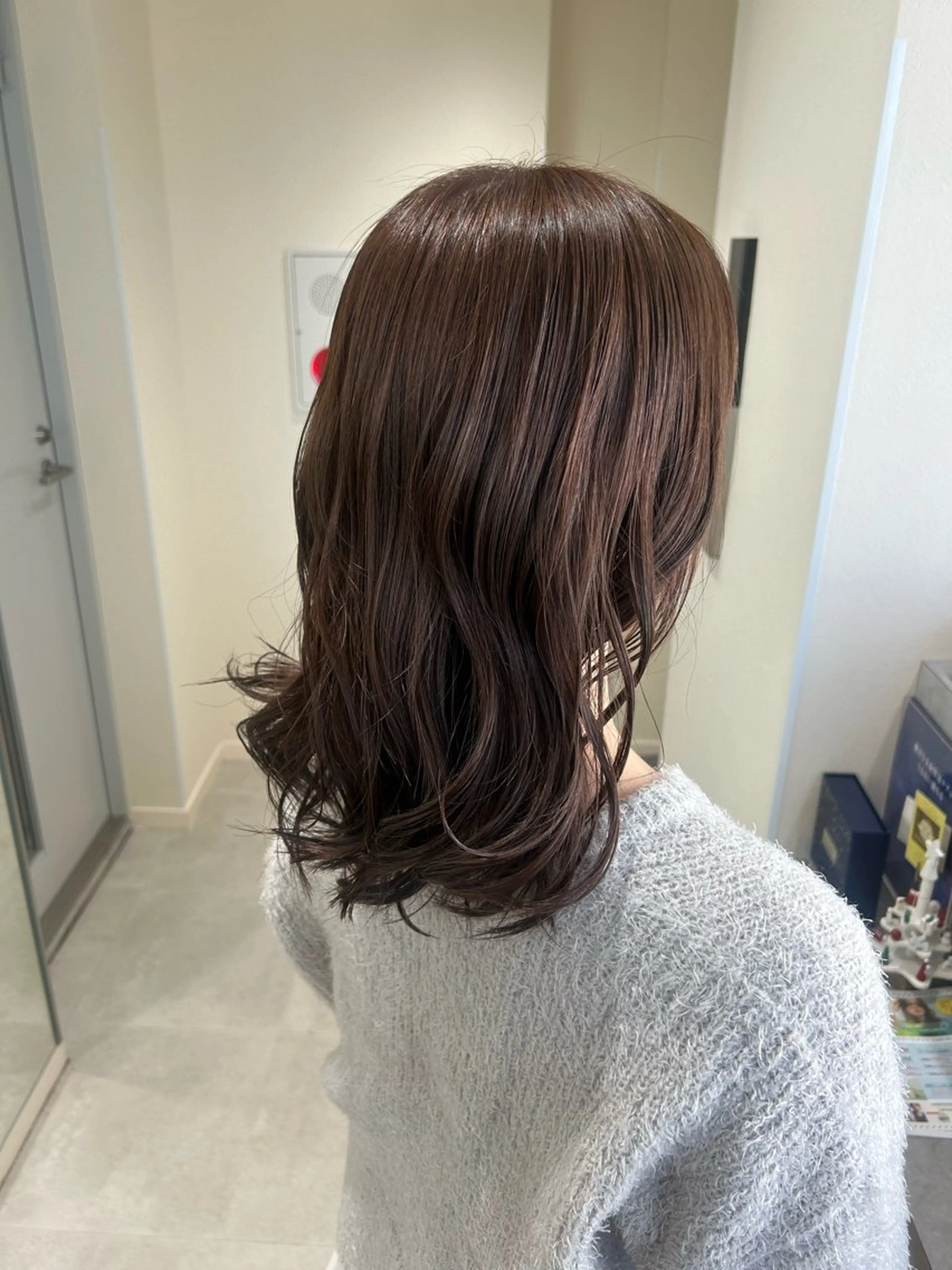 セミロング カット ルナ/レイヤー /ベージュのヘアスタイル