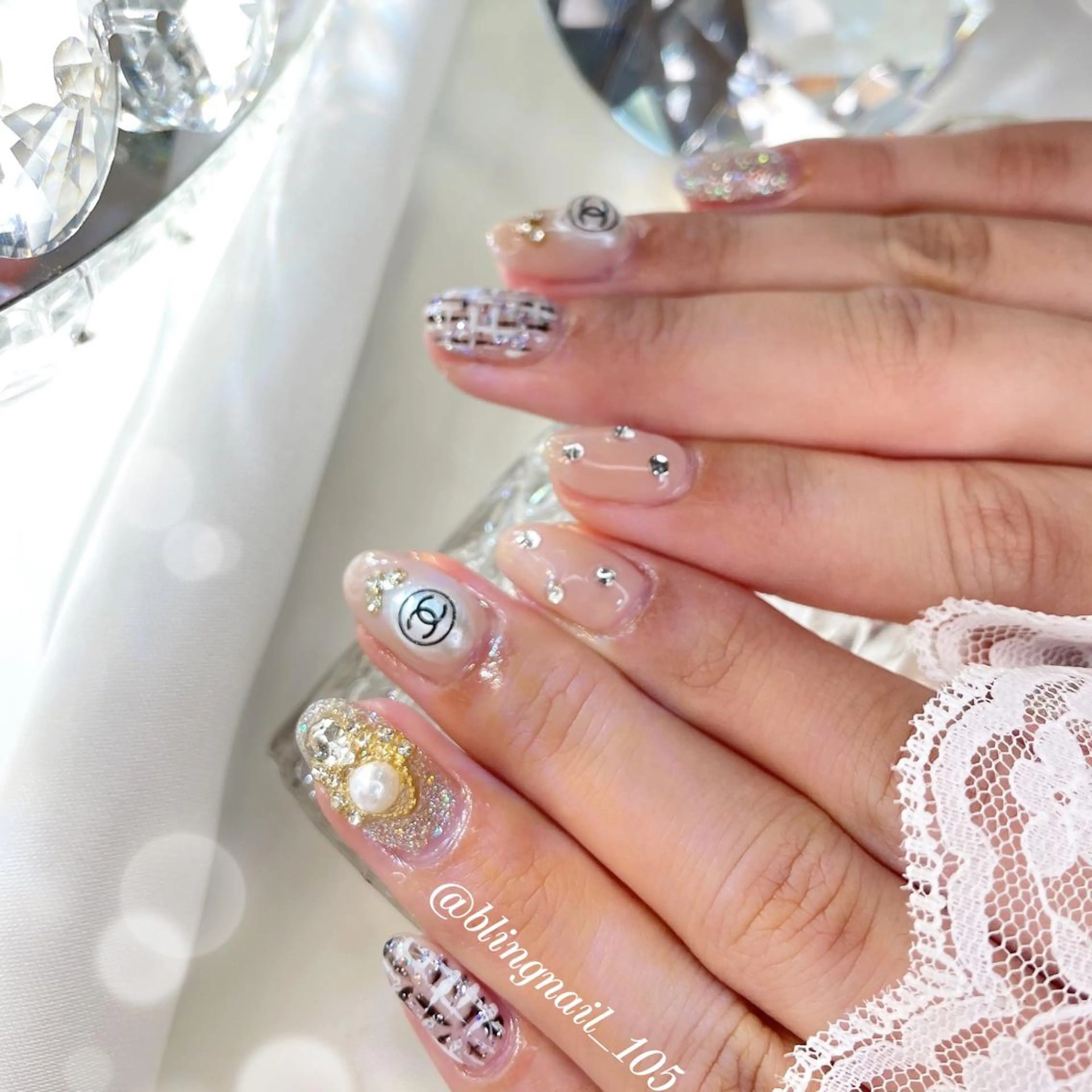 ネイル 23時まで❤︎韓国、 ワンホンネイルのネイルデザイン