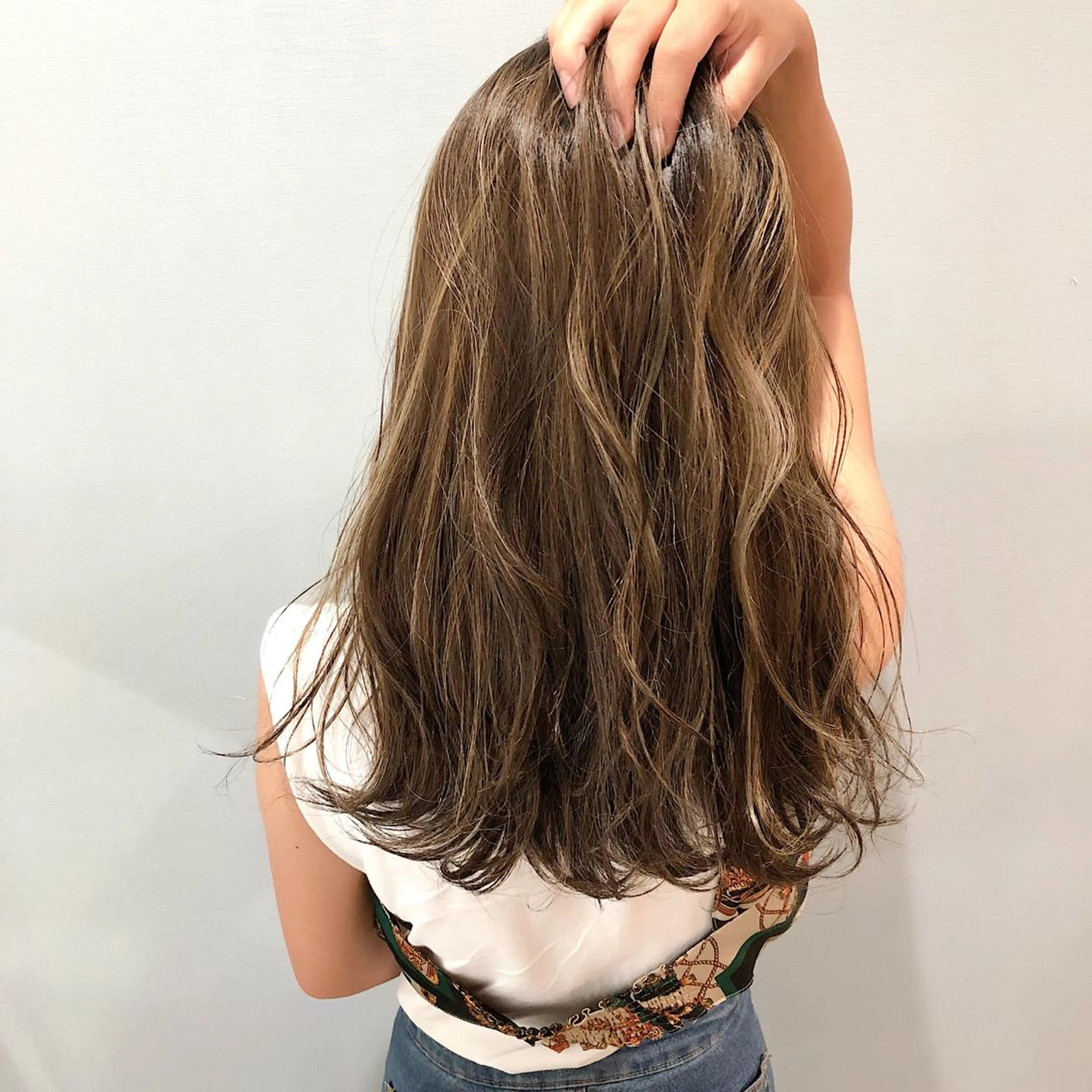 ロング カラー ハイライトカラー 外国人風カラー ハイライト 美髪専門サロン kazuのヘアスタイル