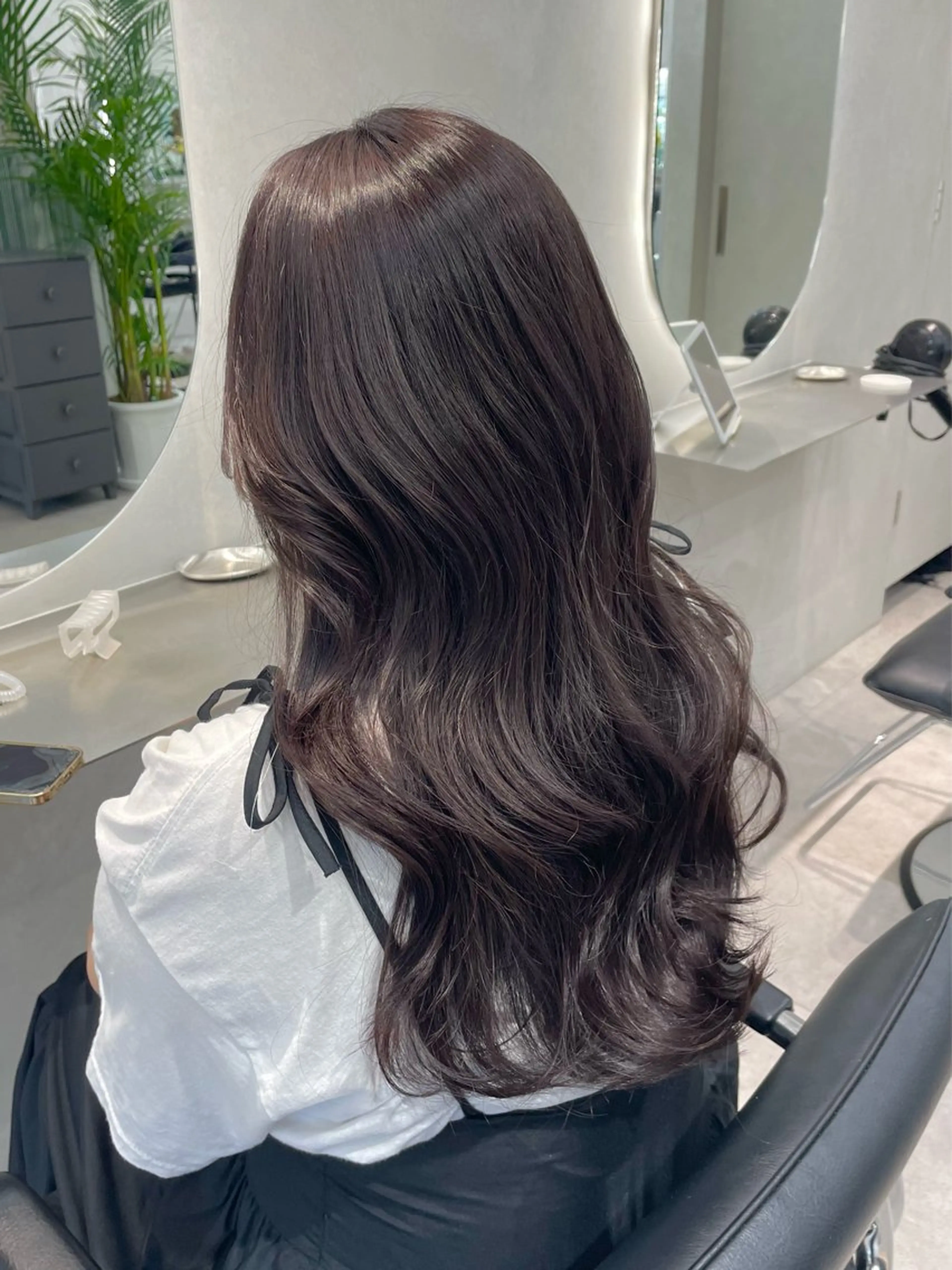 ロング カラー アッシュ アッシュブラウン ベージュカラー ブラウンカラー 透明感カラー ヘアカラー 表参道/透明感 グレージュ/ブラウンのヘアスタイル