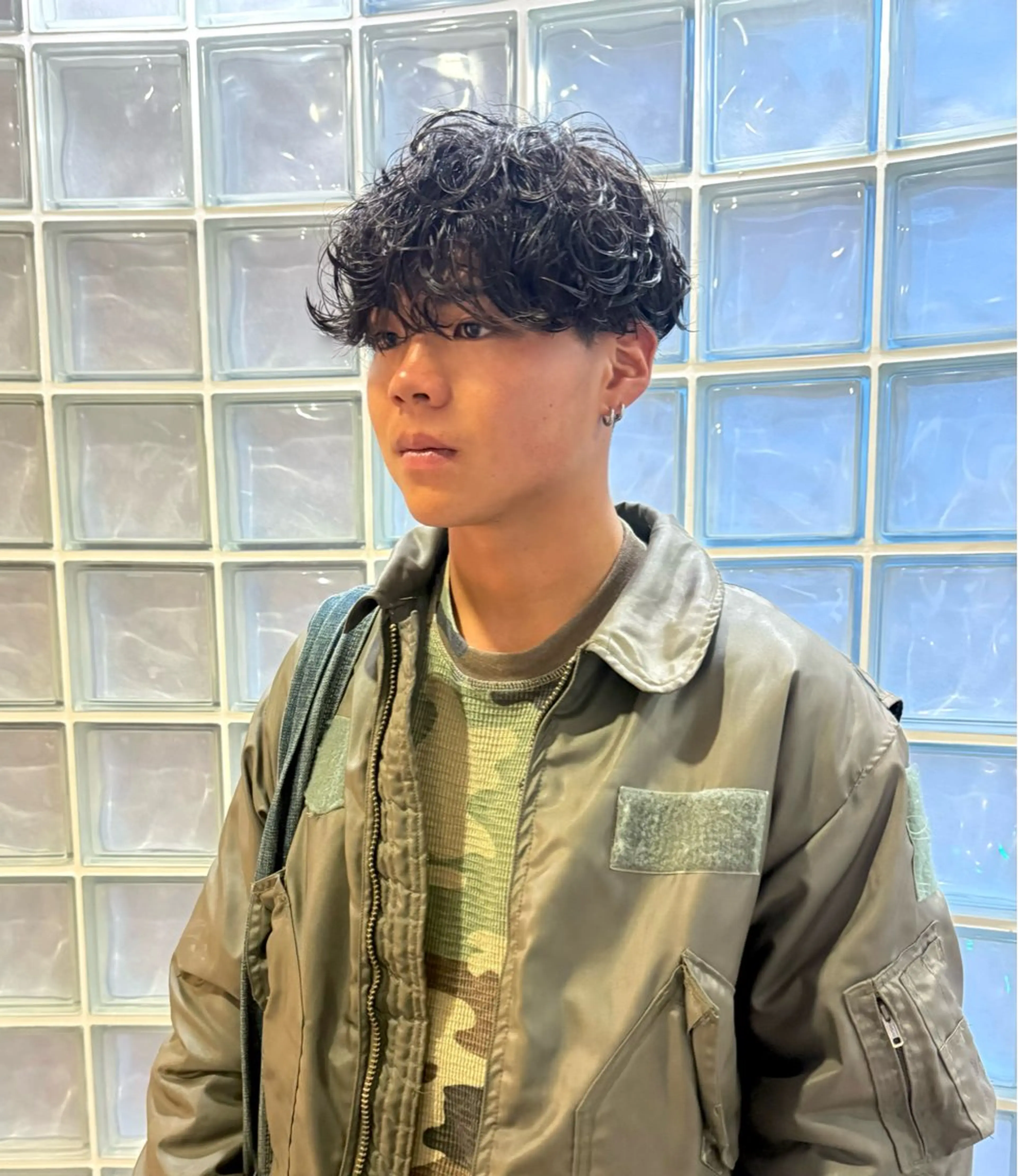 ショート パーマ メンズ メンズパーマ ニュアンスパーマ カット パーマ 希佳/メンズ ハイトーンカラーのヘアスタイル