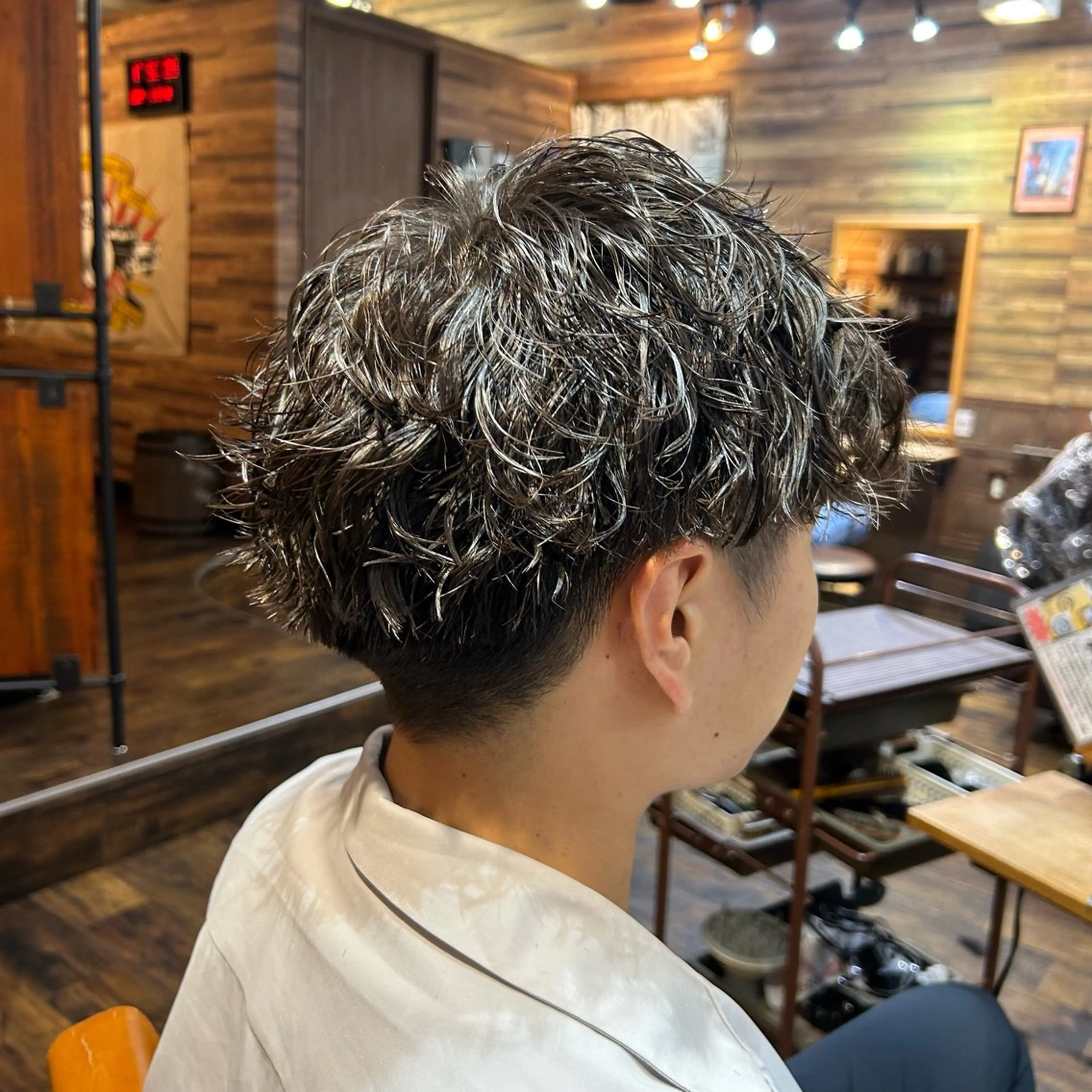 ショート パーマ メンズ ツイスパ/メンズ特化 🦋𝑺𝑶𝑵𝑬のヘアスタイル