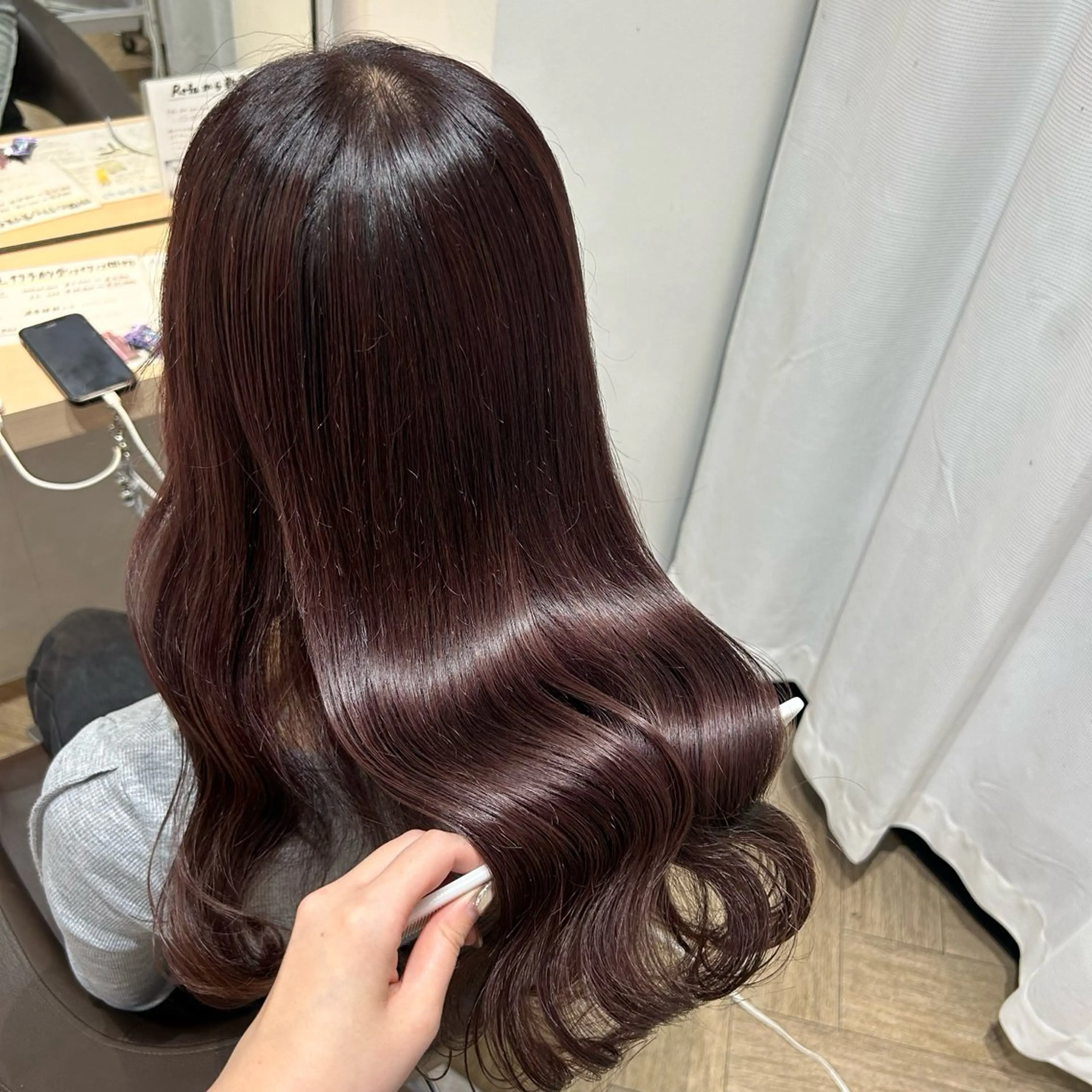 ロング カラー カット ヘアカラー 砂野 真璃奈のヘアスタイル
