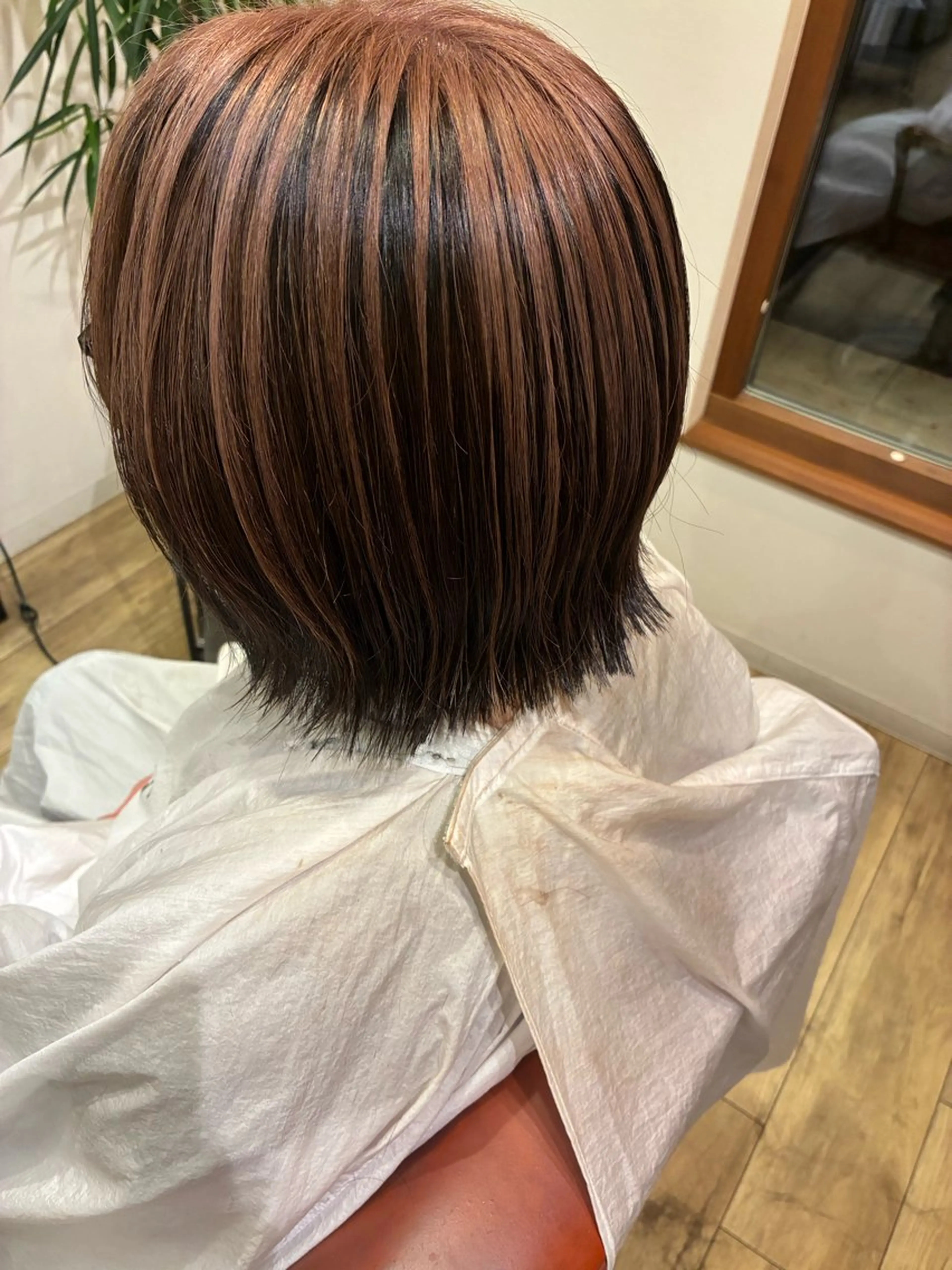 カラー 清水 美香のヘアスタイル