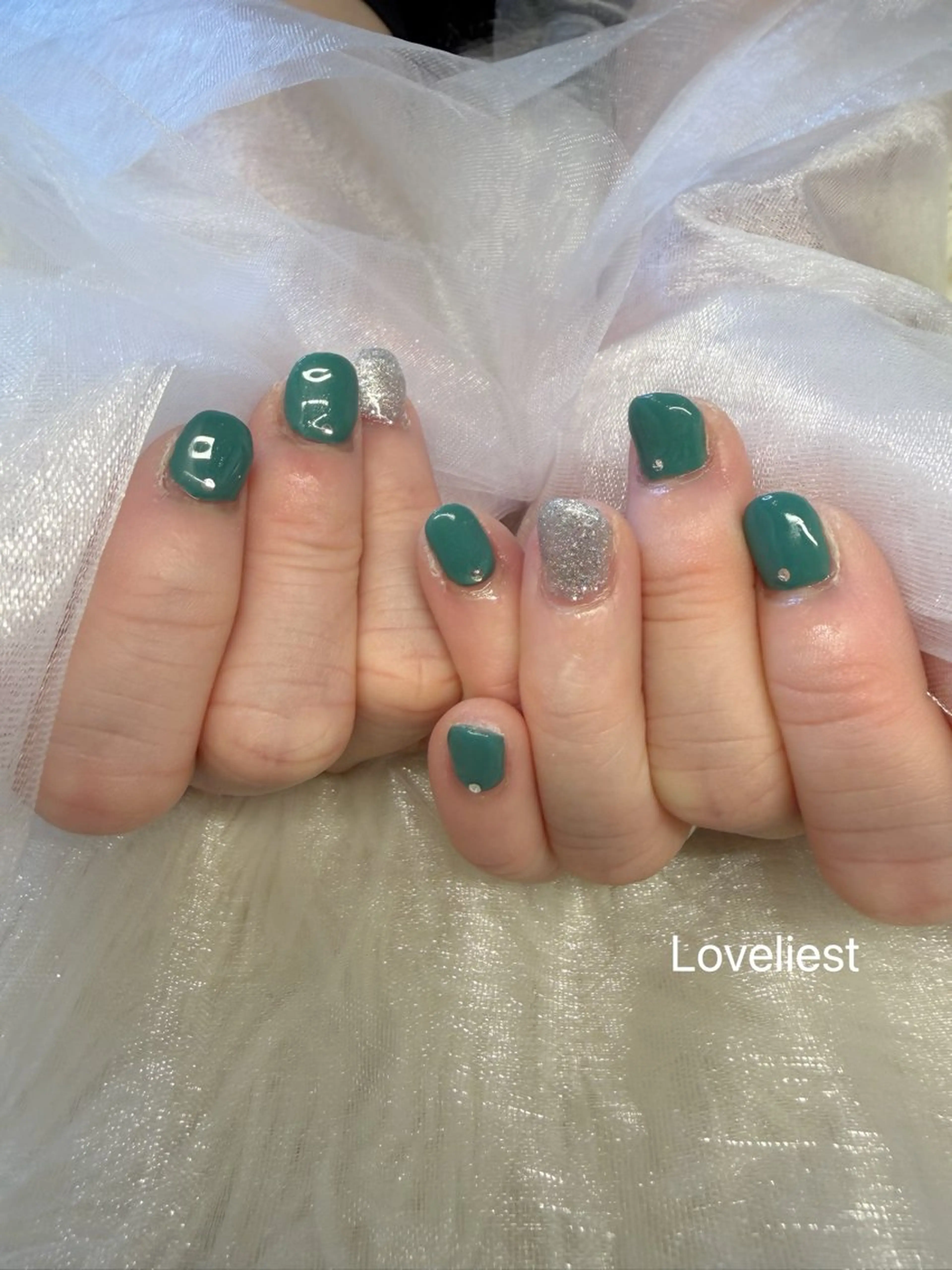 ネイル ハンドネイル 須藤 紗彩のネイルデザイン