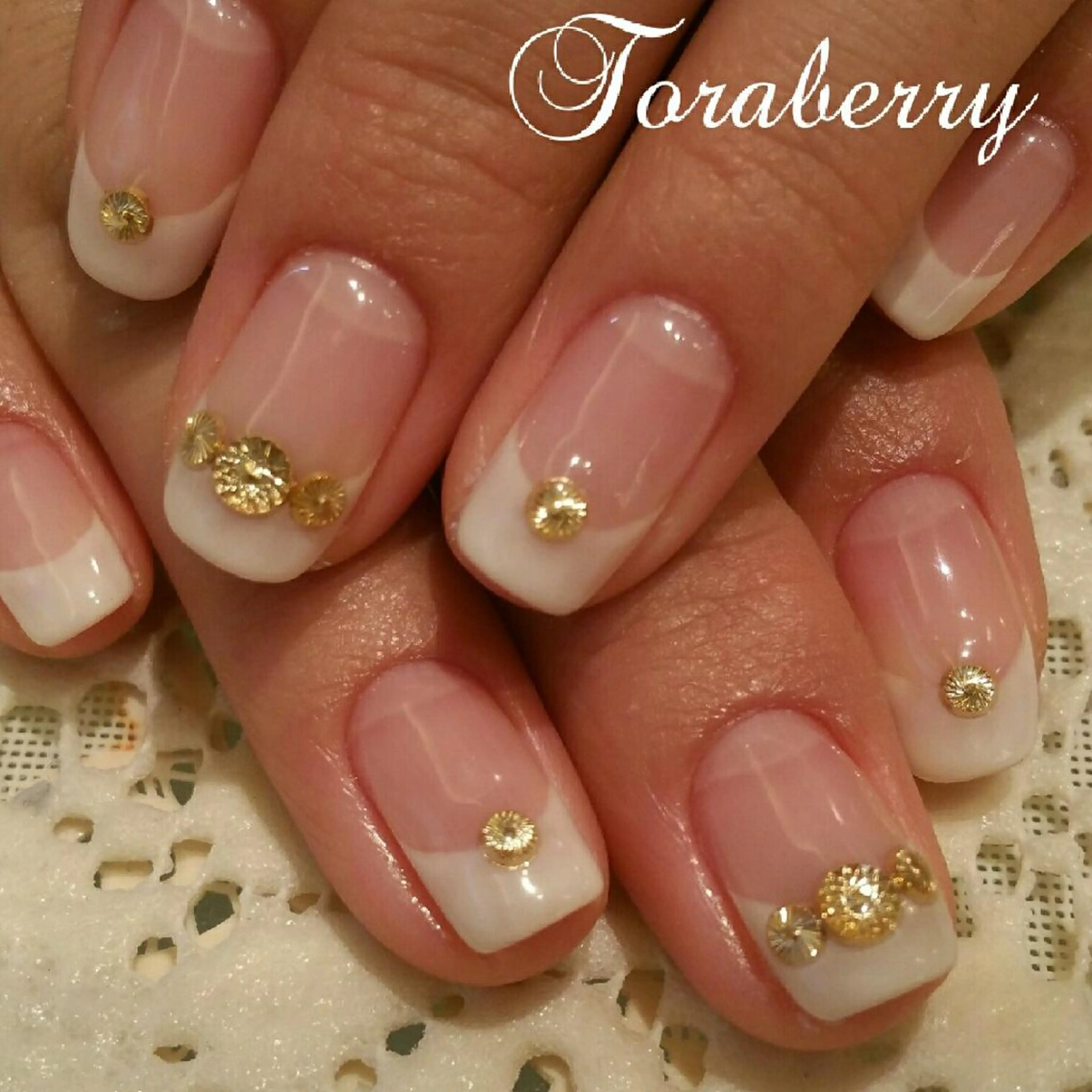 ネイル フレンチネイル ネイリスト なつみのネイルデザイン